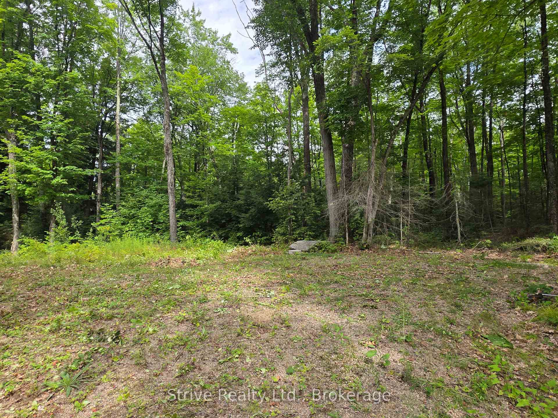 Photo 10 of 1303 Whites Road, Frontenac, Frontenac North — HOMEH