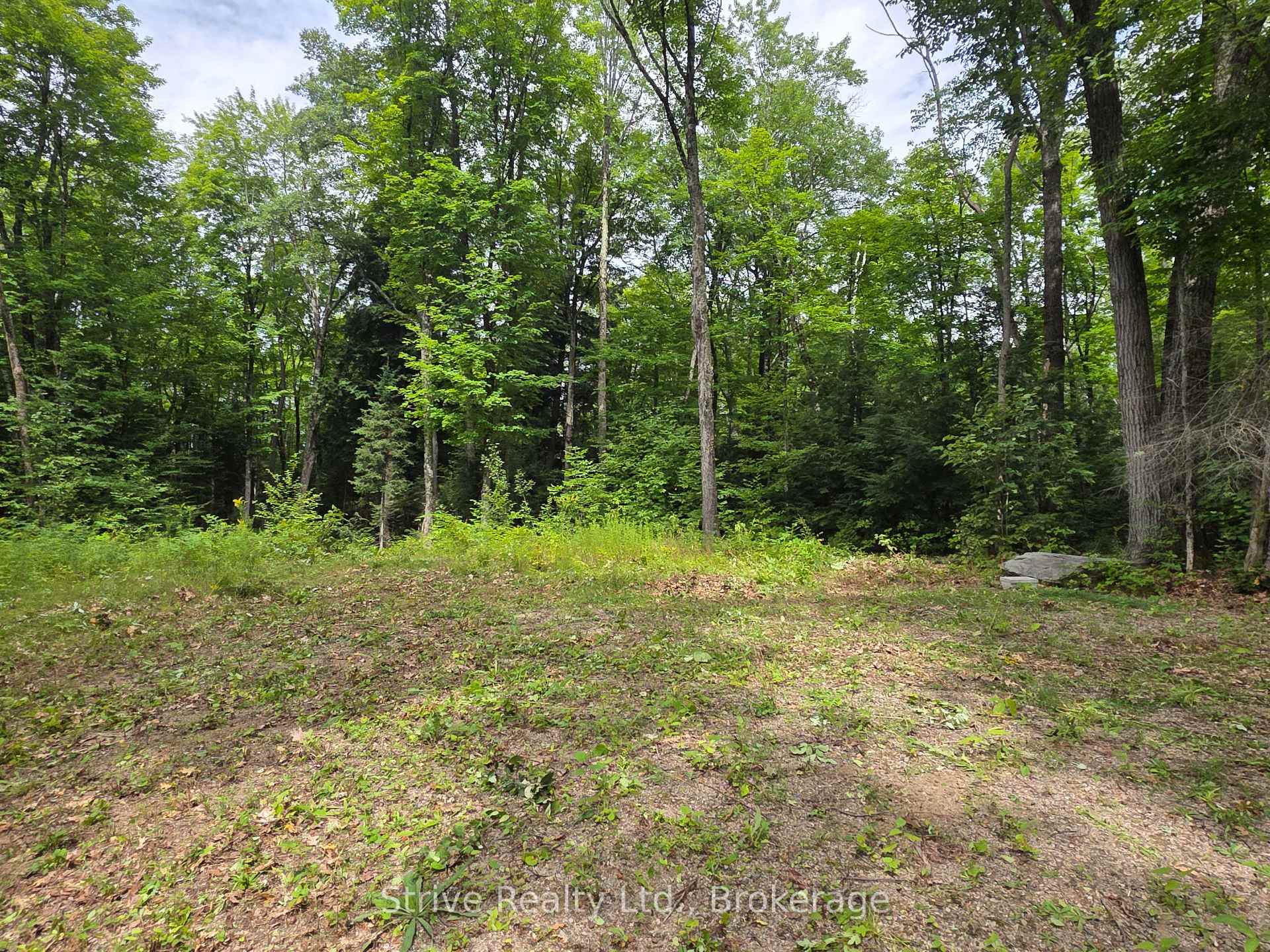 Photo 12 of 1303 Whites Road, Frontenac, Frontenac North — HOMEH