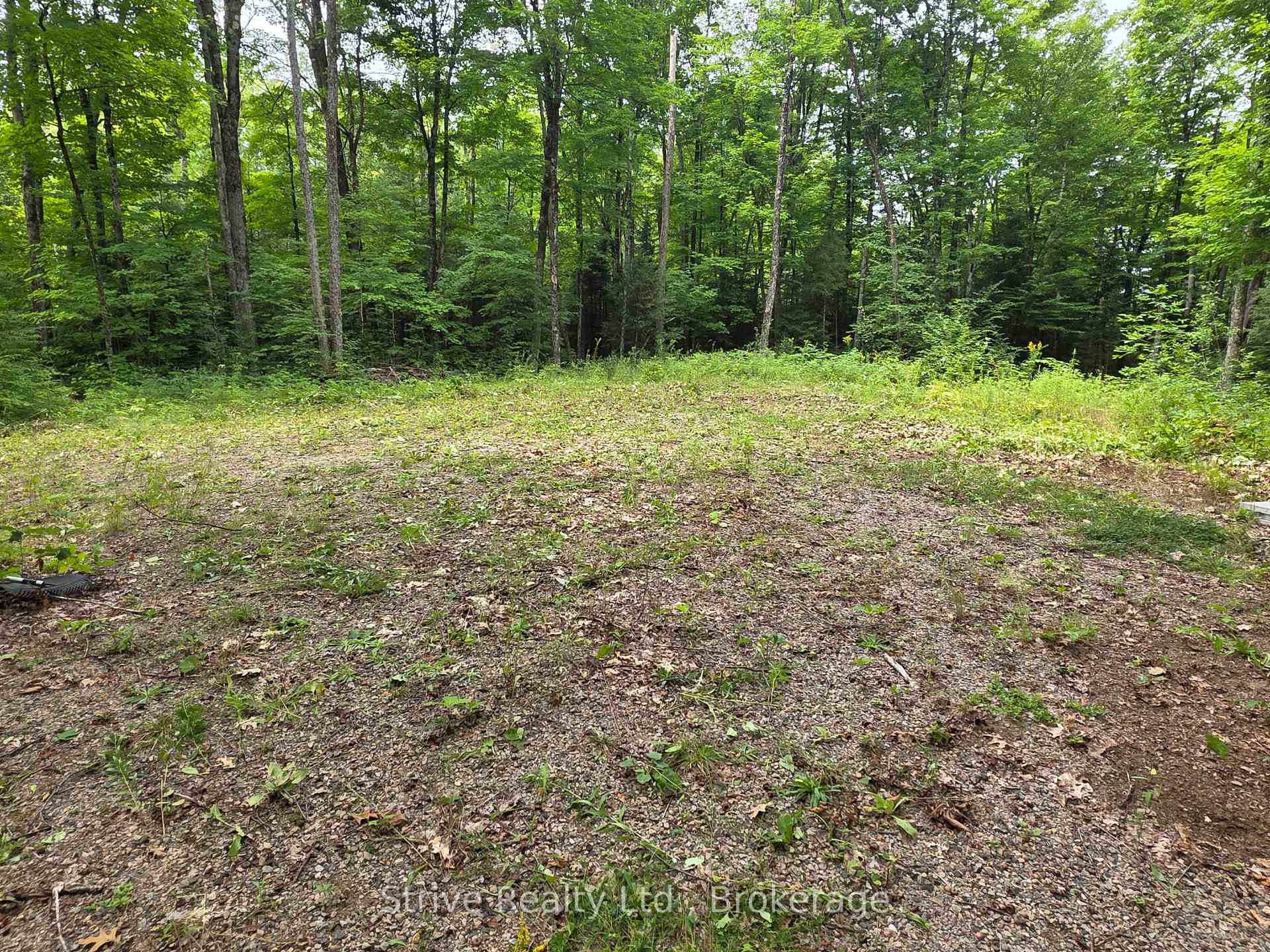 Photo 17 of 1303 Whites Road, Frontenac, Frontenac North — HOMEH