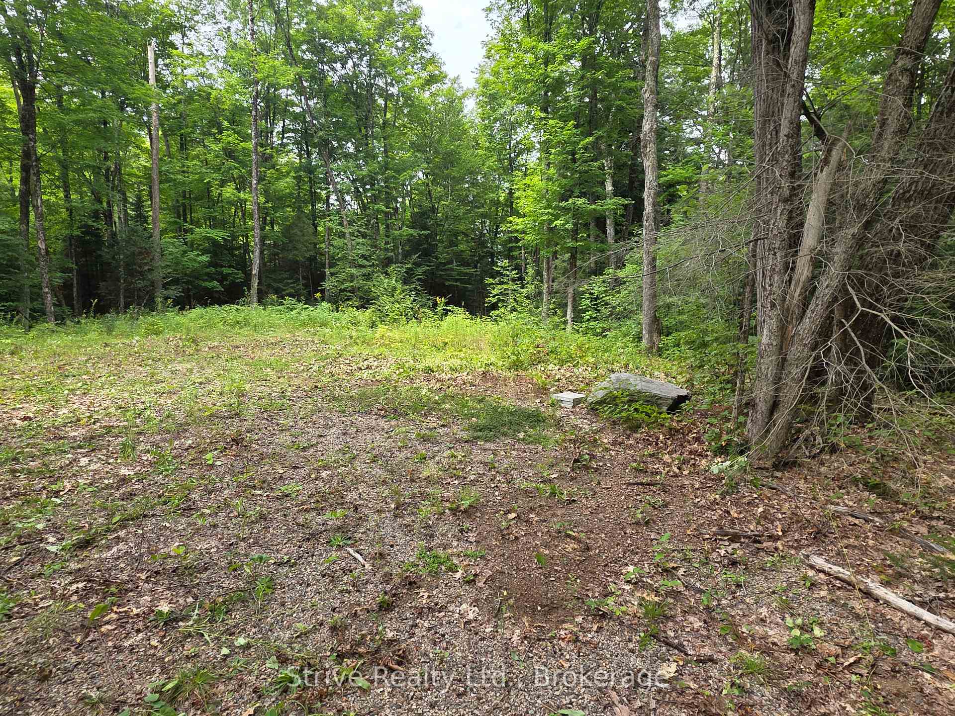 Photo 18 of 1303 Whites Road, Frontenac, Frontenac North — HOMEH