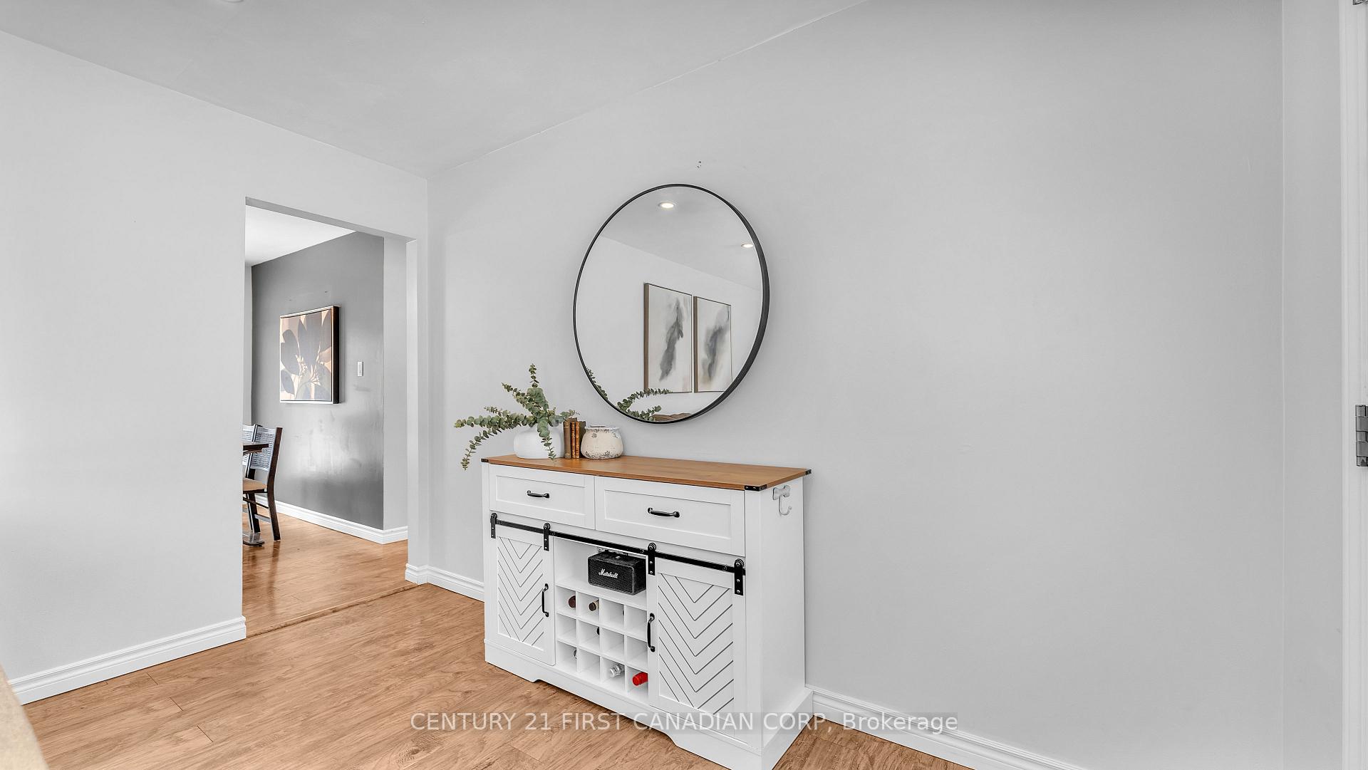 Photo 6 of Unit UPPER UNIT, 238 Mcnay Street, London, East C — HOMEH