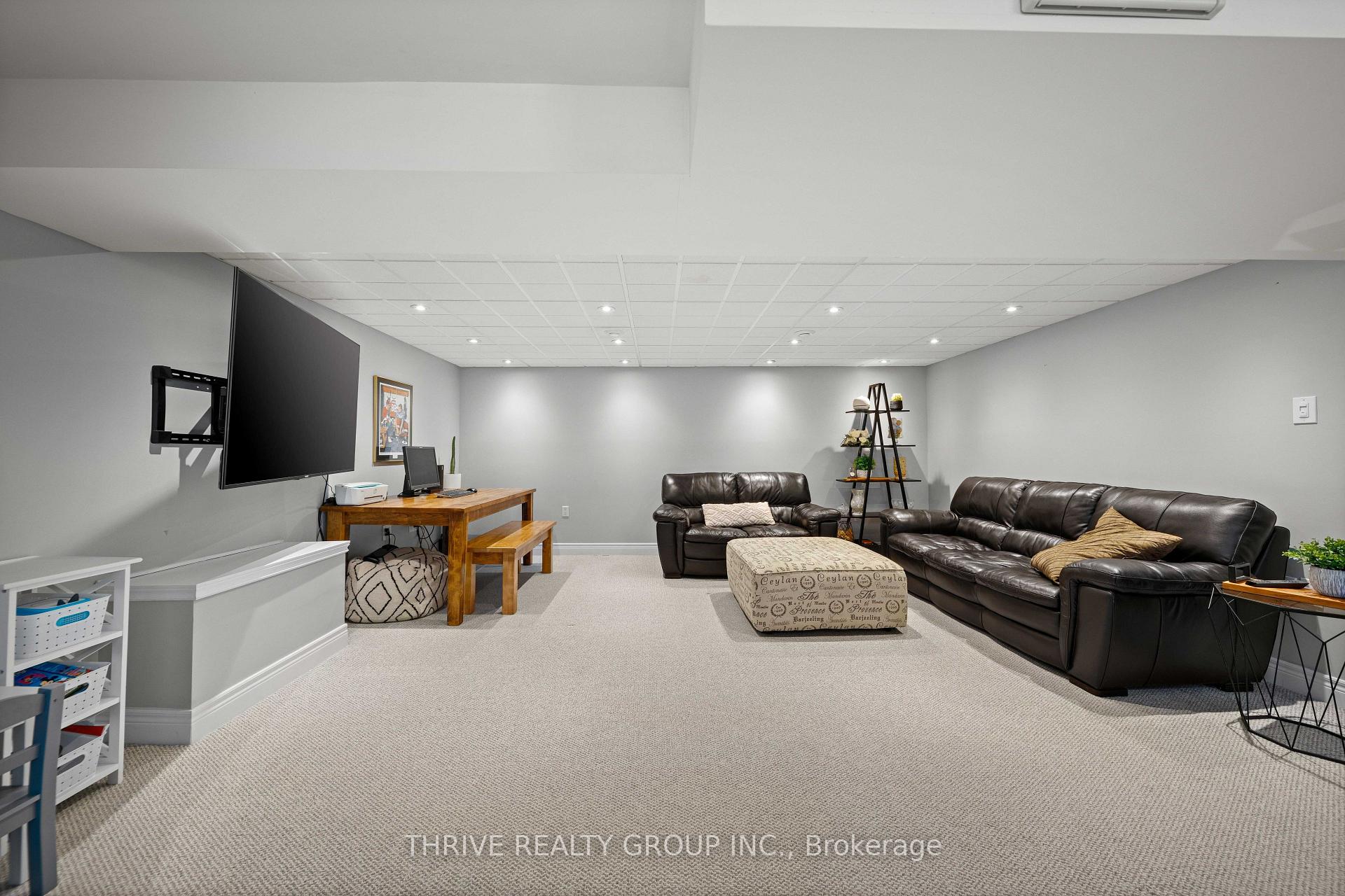 Photo 32 of 26 Heath Place, London, South T — HOMEH