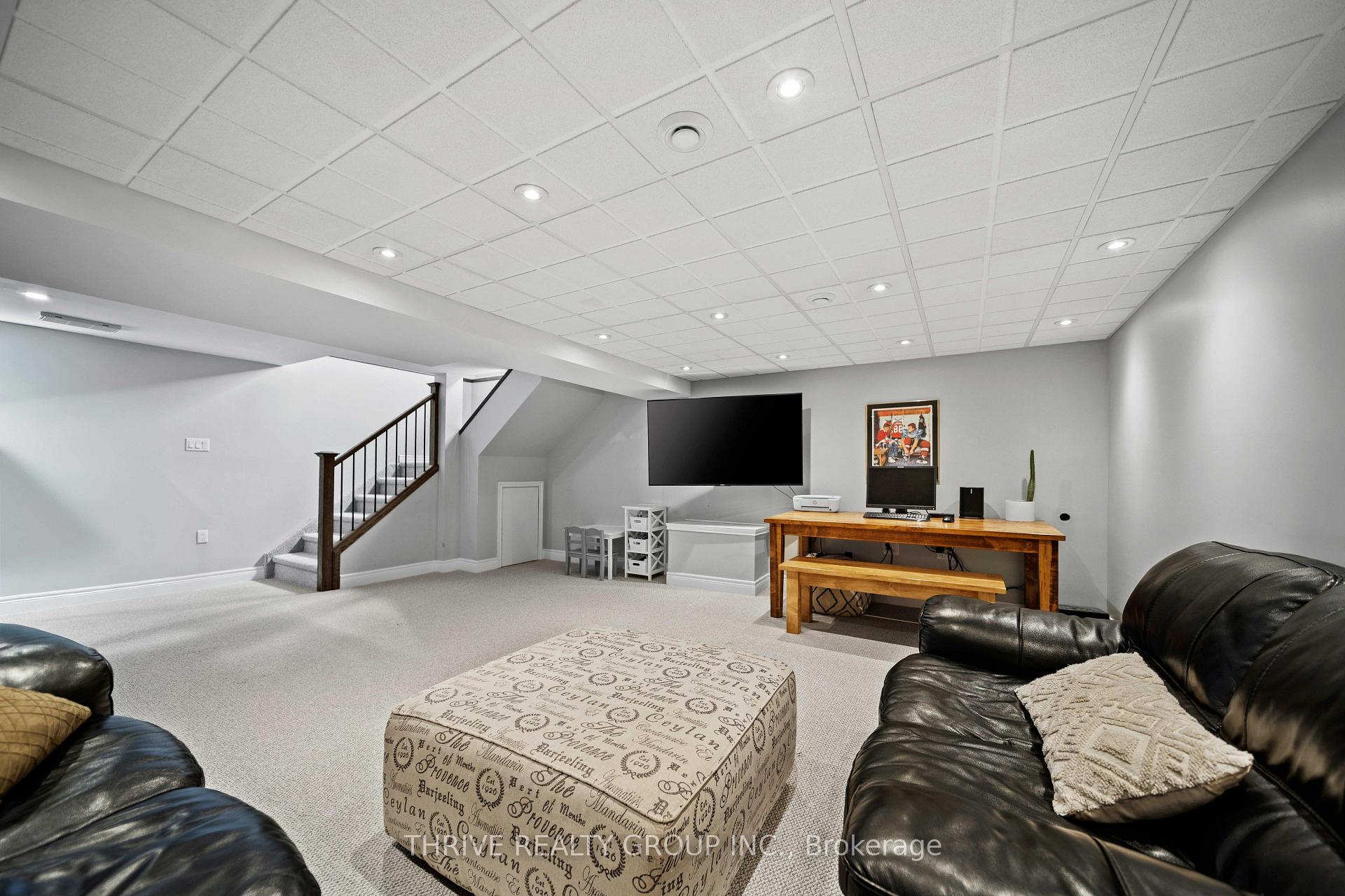 Photo 33 of 26 Heath Place, London, South T — HOMEH