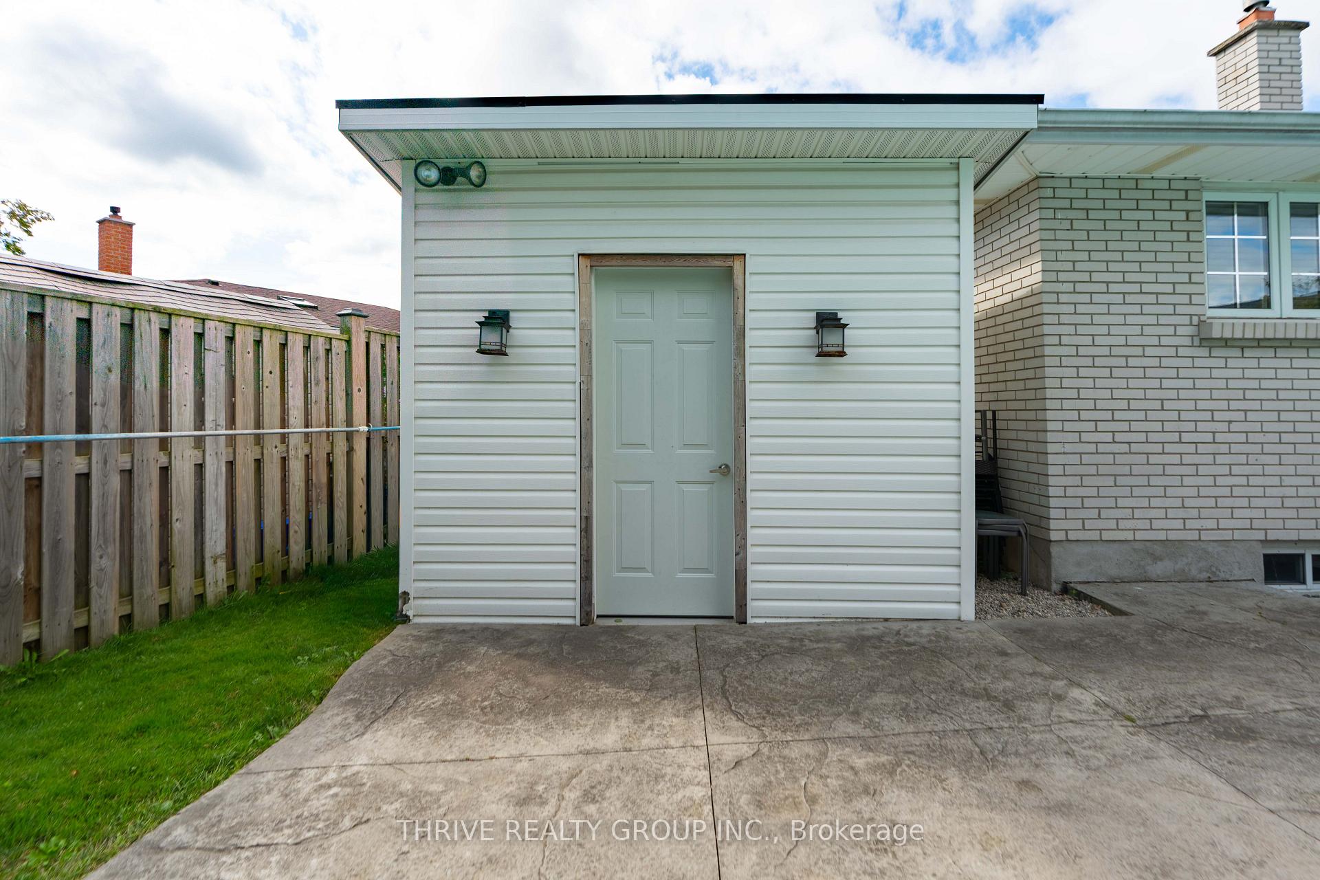 Photo 43 of 26 Heath Place, London, South T — HOMEH