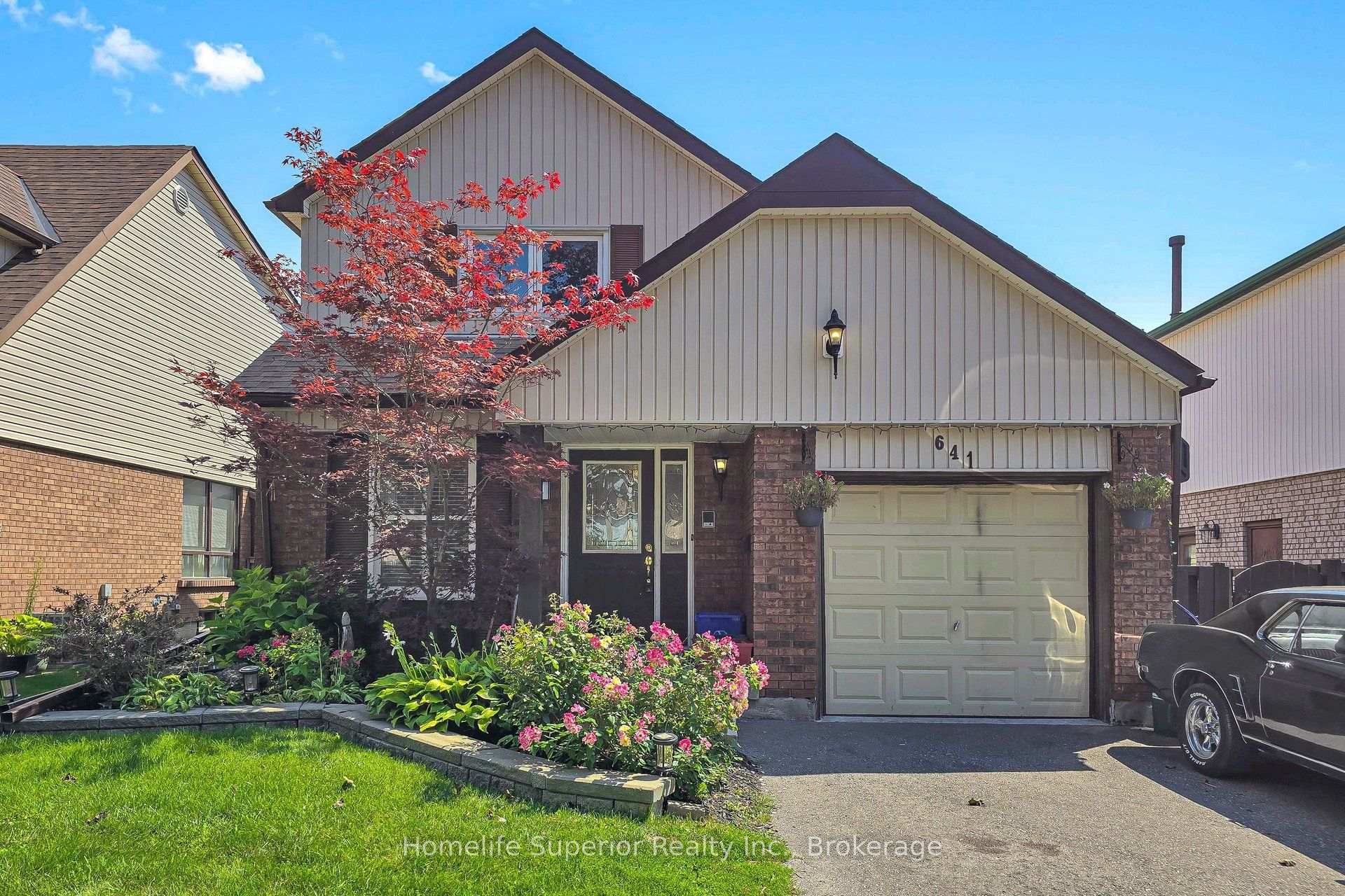 Photo 3 of 641 Merlin Court, Oshawa, Eastdale — HOMEH