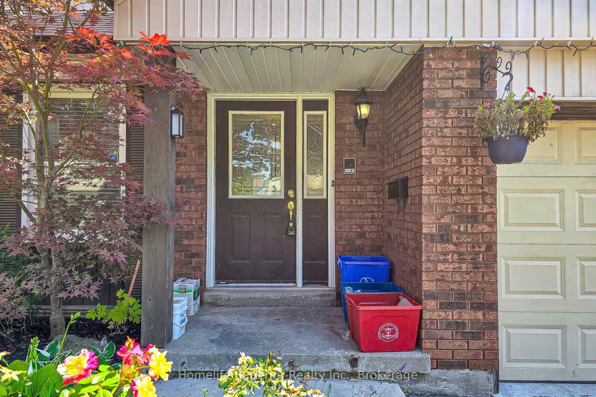 Photo 5 of 641 Merlin Court, Oshawa, Eastdale — HOMEH