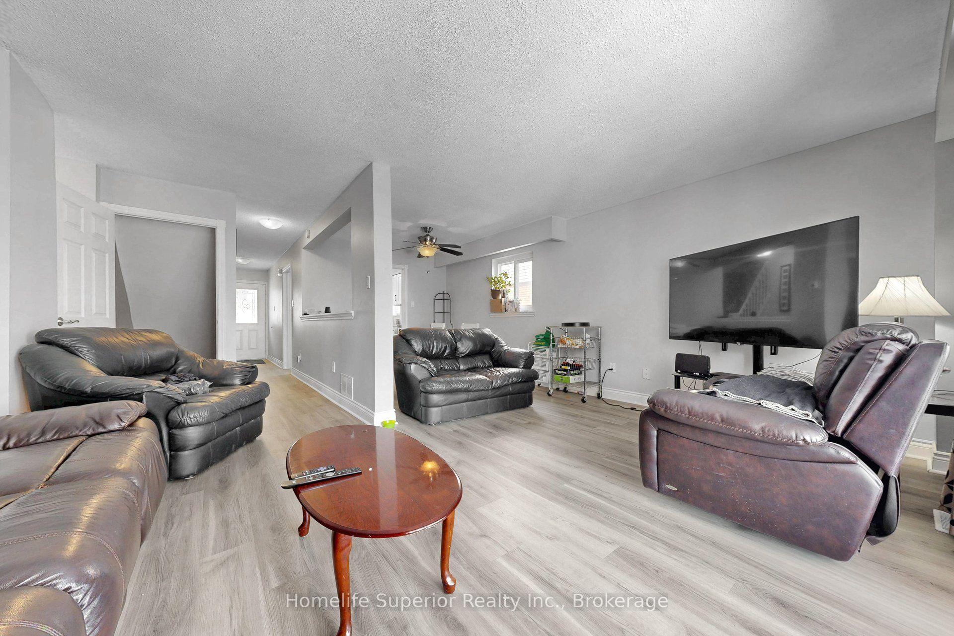 Photo 16 of 641 Merlin Court, Oshawa, Eastdale — HOMEH