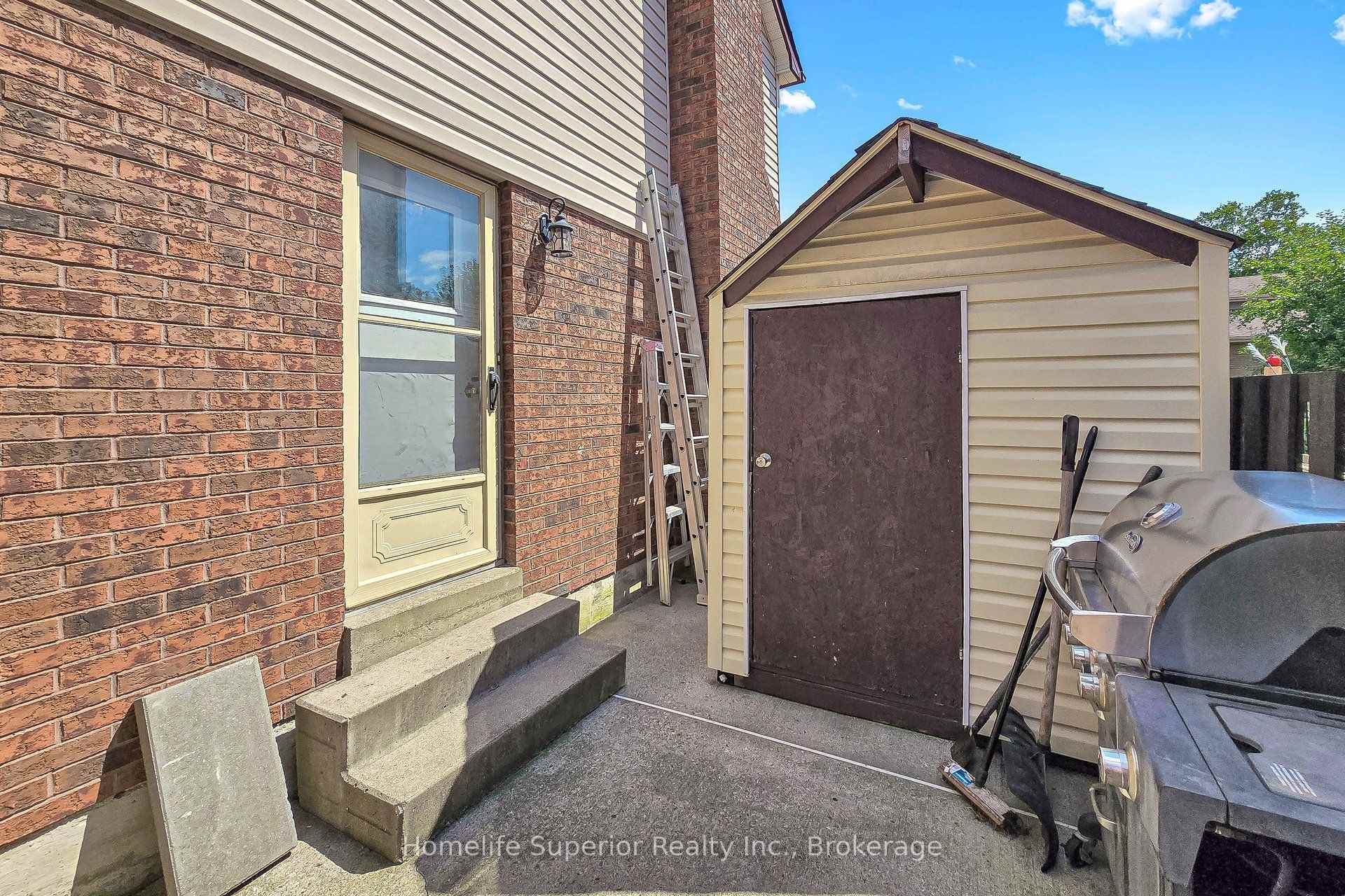 Photo 33 of 641 Merlin Court, Oshawa, Eastdale — HOMEH