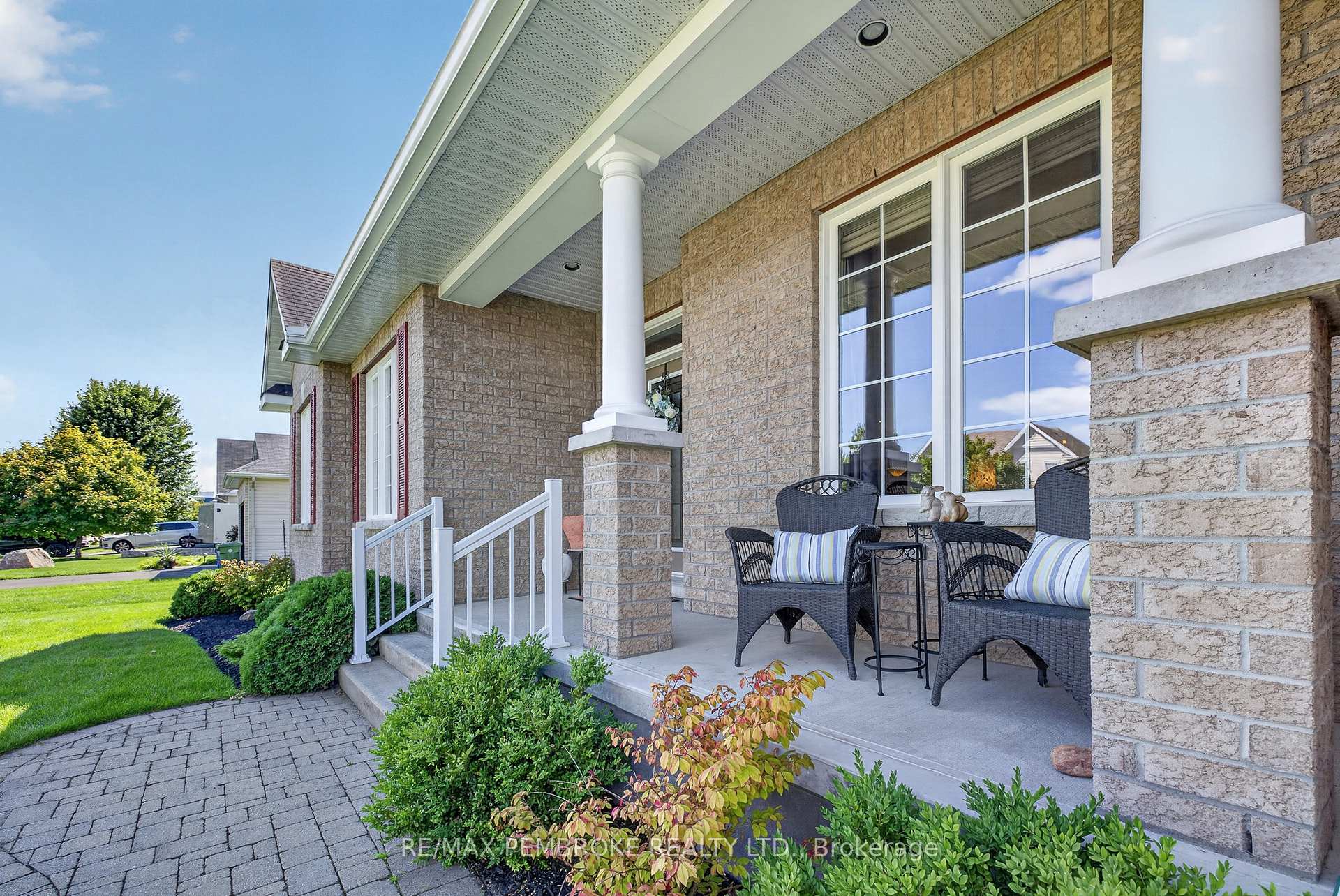 Photo 4 of 26 Bedard Boulevard, Petawawa, Petawawa — HOMEH