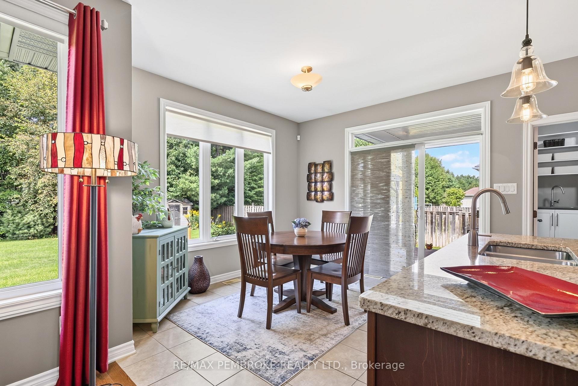 Photo 18 of 26 Bedard Boulevard, Petawawa, Petawawa — HOMEH