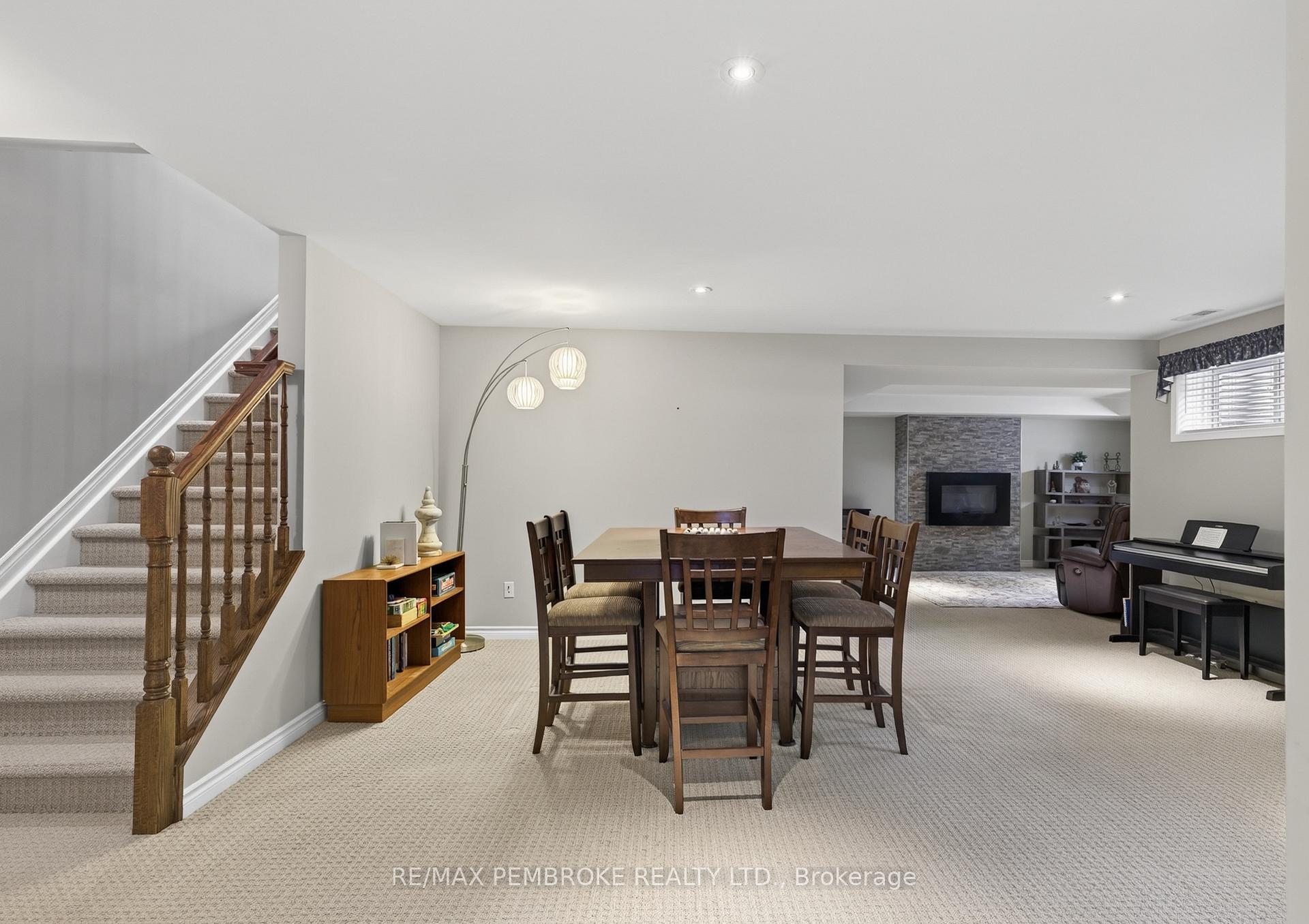 Photo 31 of 26 Bedard Boulevard, Petawawa, Petawawa — HOMEH