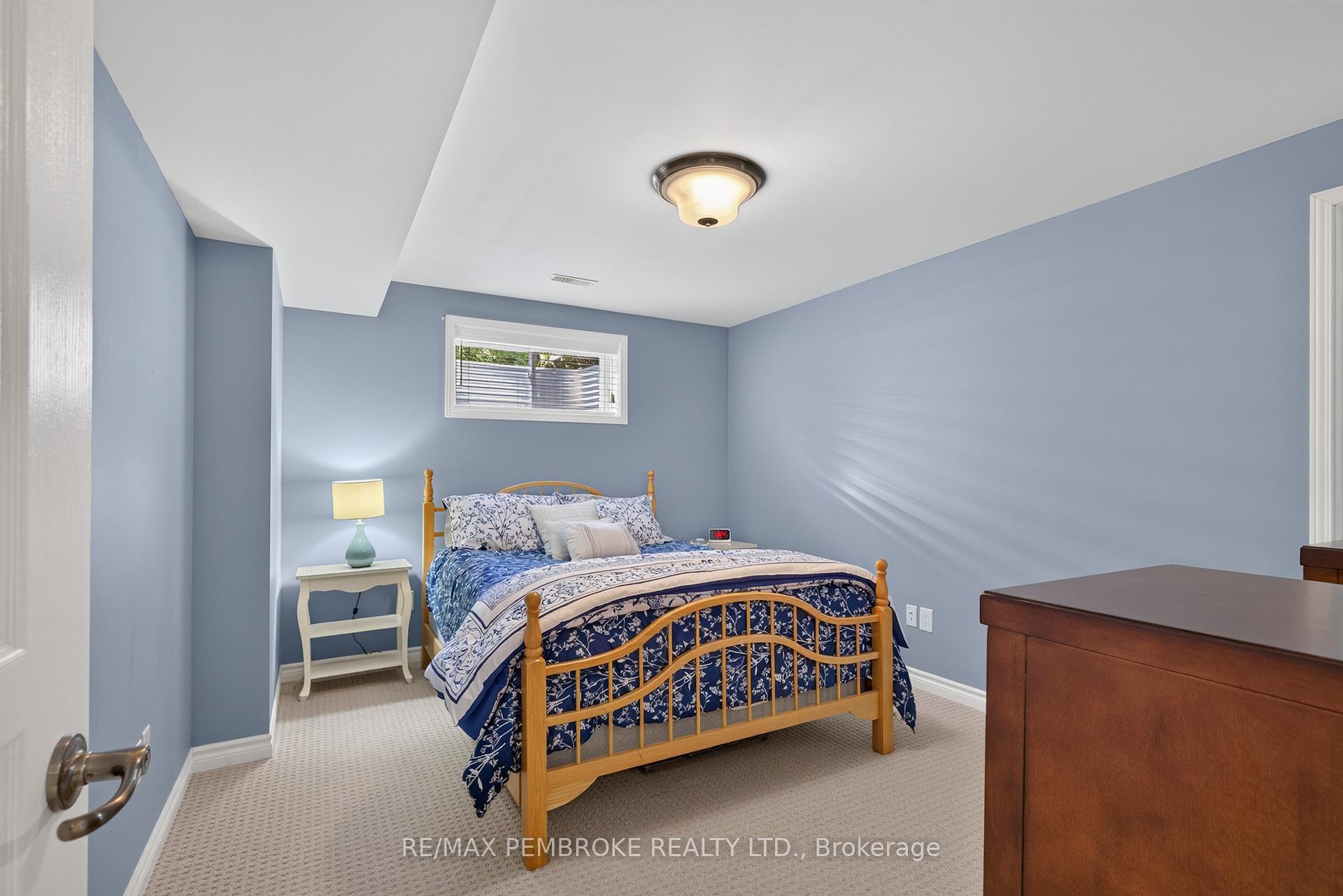 Photo 36 of 26 Bedard Boulevard, Petawawa, Petawawa — HOMEH