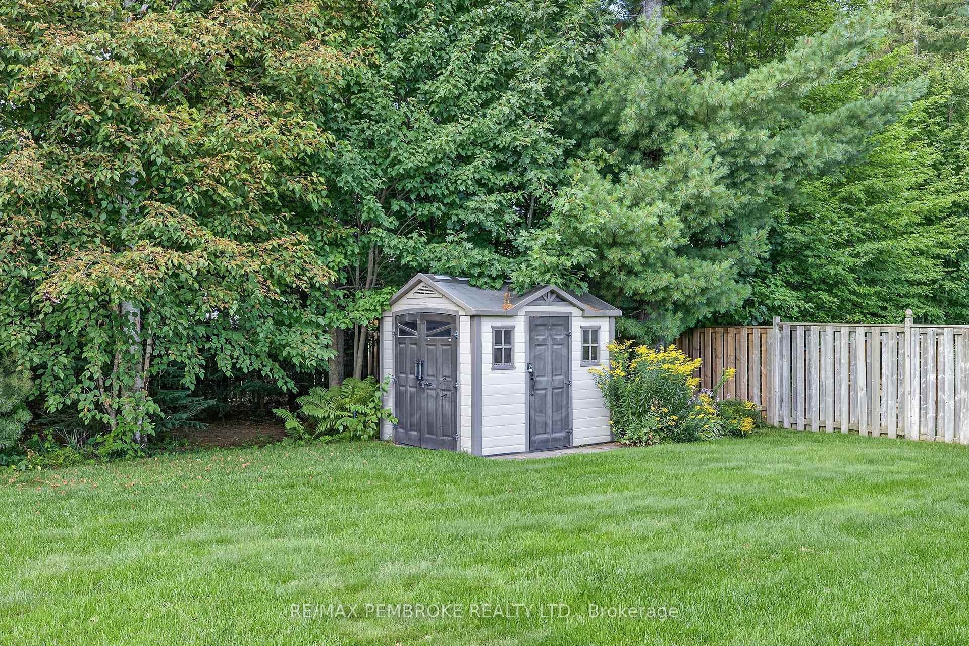 Photo 50 of 26 Bedard Boulevard, Petawawa, Petawawa — HOMEH