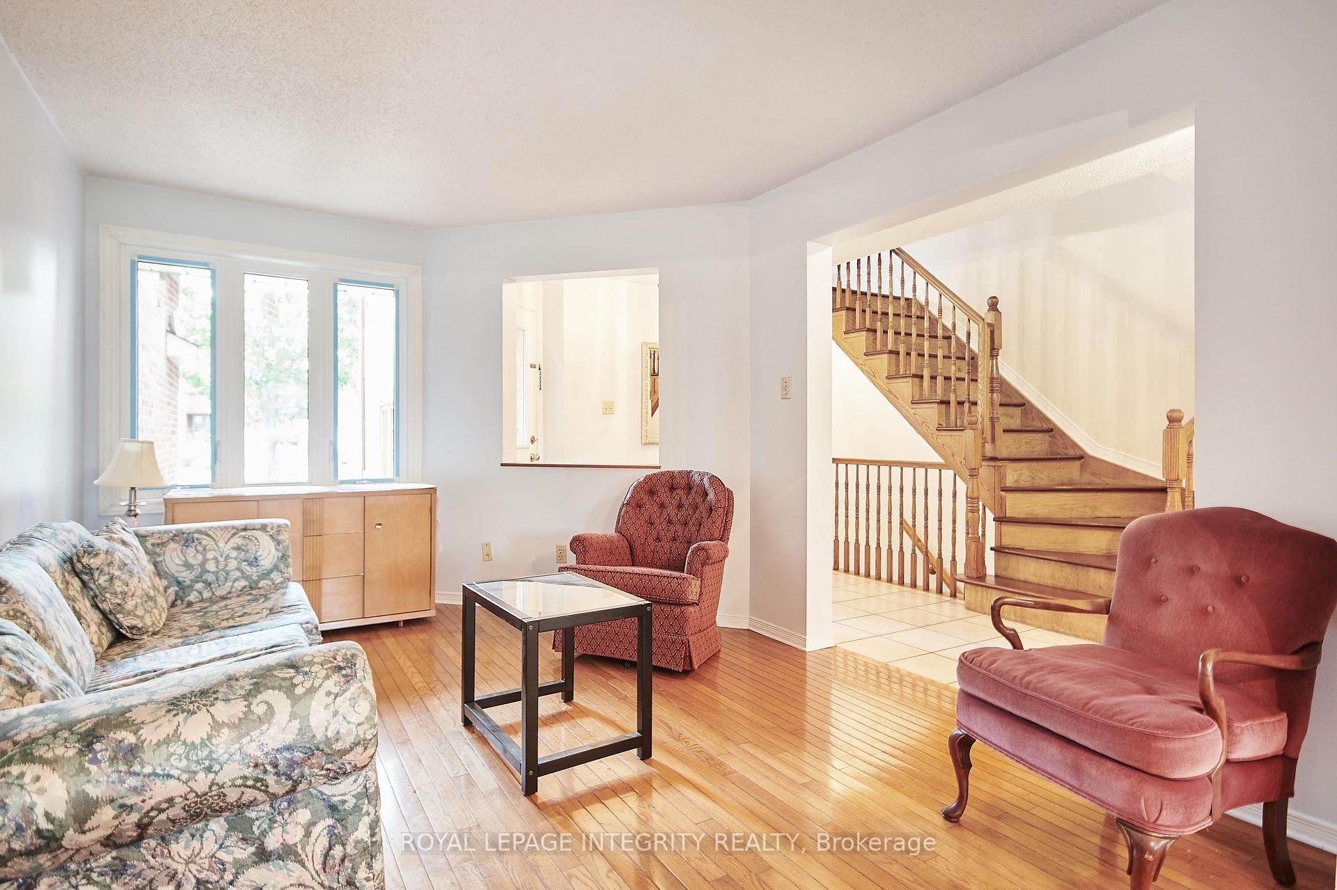 Photo 5 of 51 Havenhurst Crescent, Ottawa, Hunt Club Park/Greenboro — HOMEH