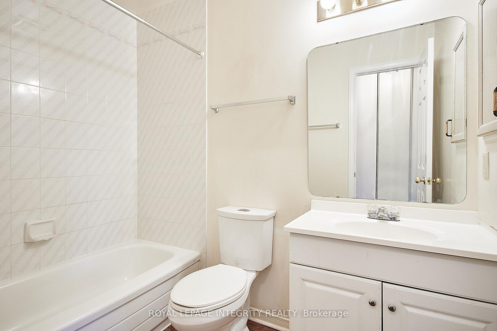 Photo 23 of 51 Havenhurst Crescent, Ottawa, Hunt Club Park/Greenboro — HOMEH