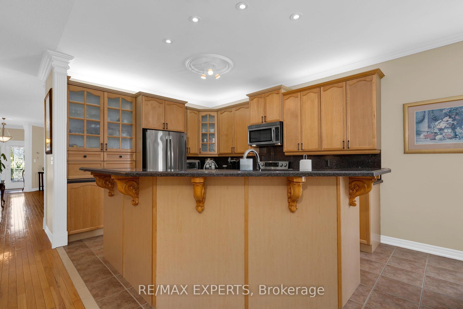 Photo 15 of 8 Evans Ridge, Caledon, Bolton North — HOMEH