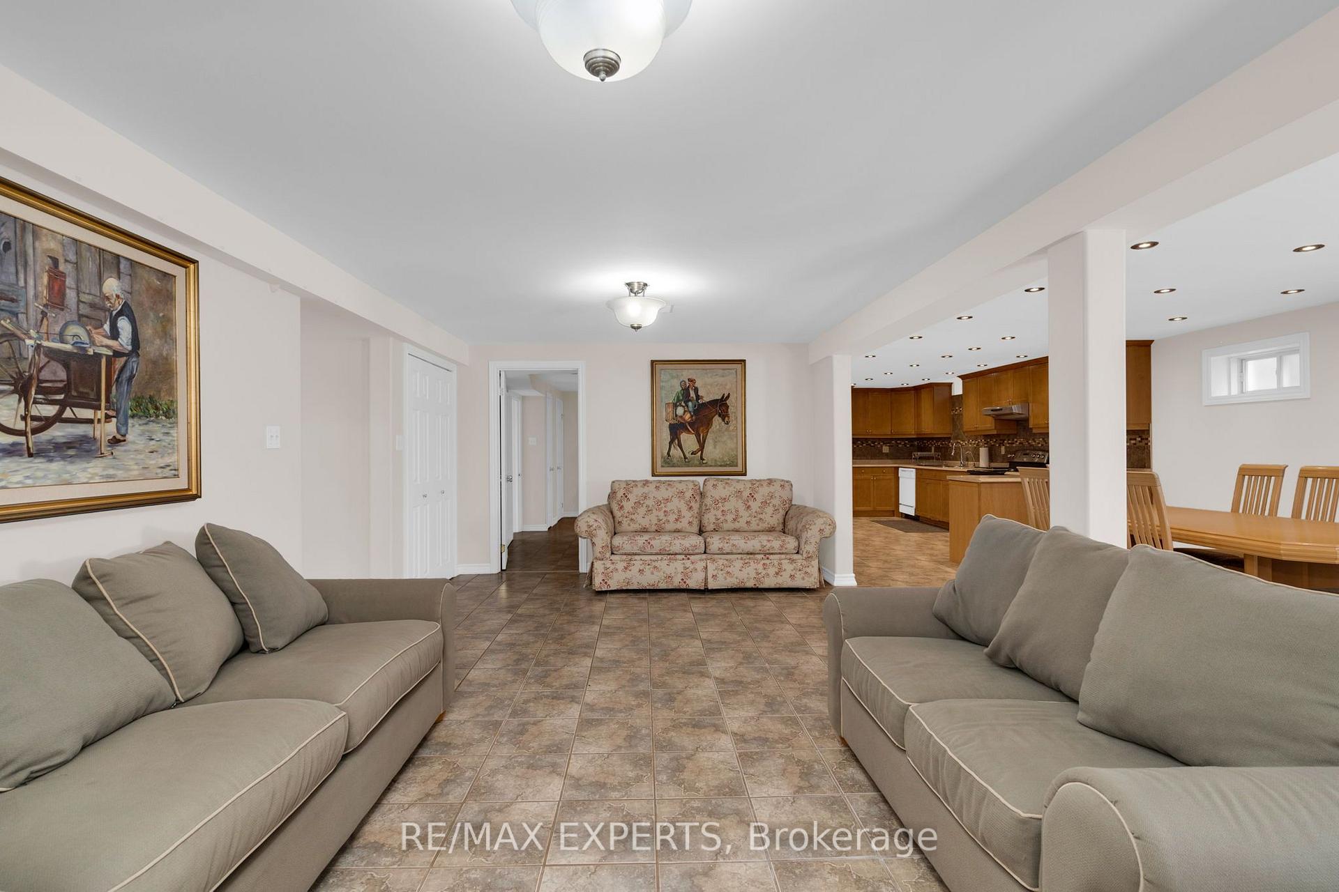 Photo 36 of 8 Evans Ridge, Caledon, Bolton North — HOMEH