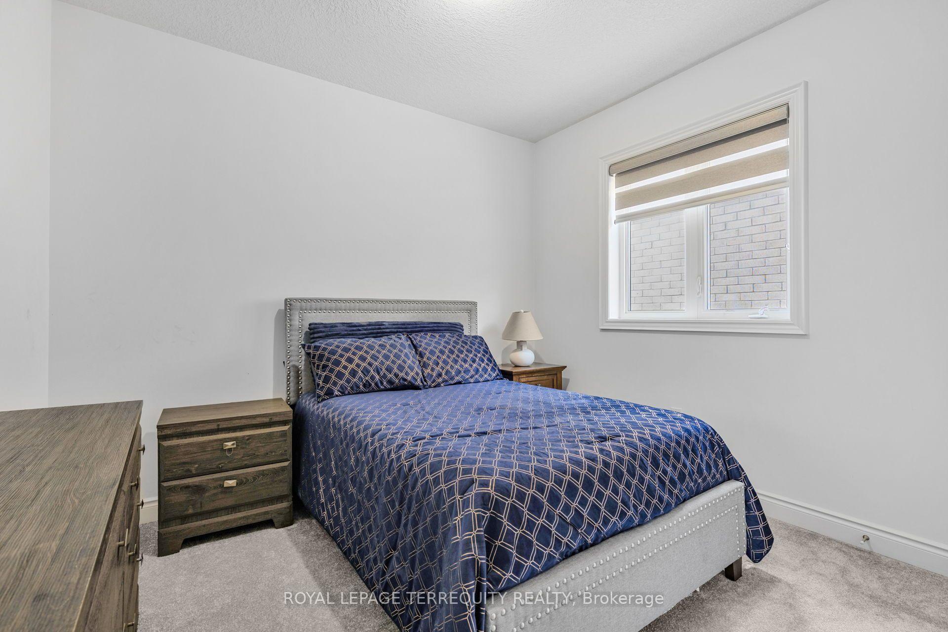 Photo 24 of 9 Kiernan Crescent N, New Tecumseth, Alliston — HOMEH