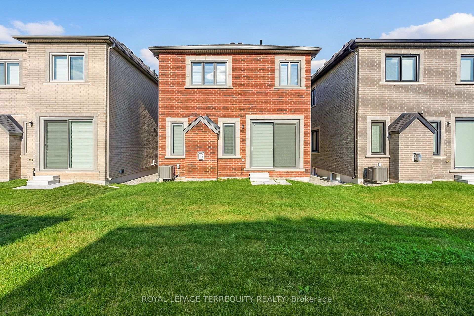 Photo 36 of 9 Kiernan Crescent N, New Tecumseth, Alliston — HOMEH