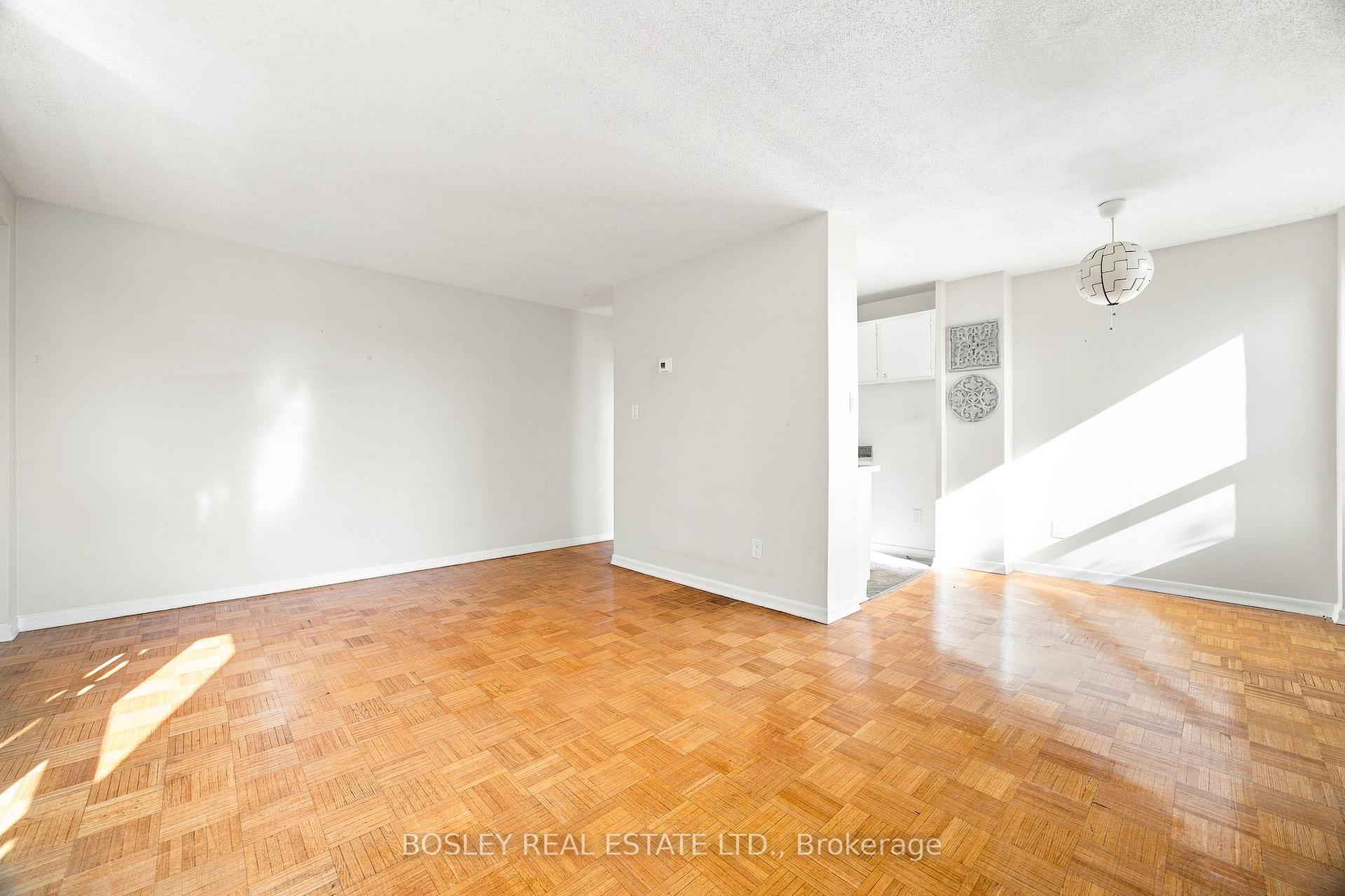 Photo 3 of Unit 409, 85 Lawton Boulevard, Toronto, Yonge-St. Clair — HOMEH
