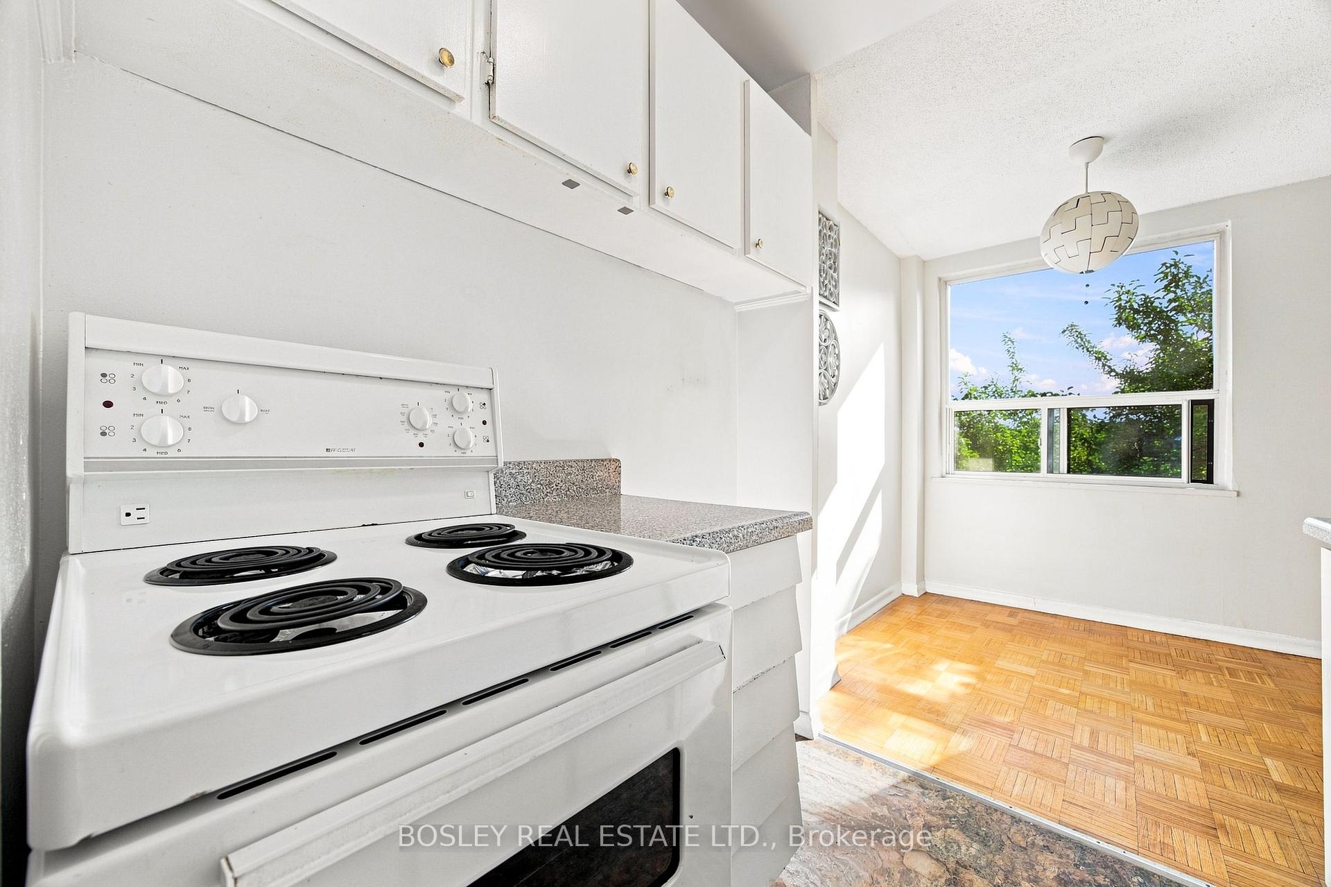 Photo 10 of Unit 409, 85 Lawton Boulevard, Toronto, Yonge-St. Clair — HOMEH