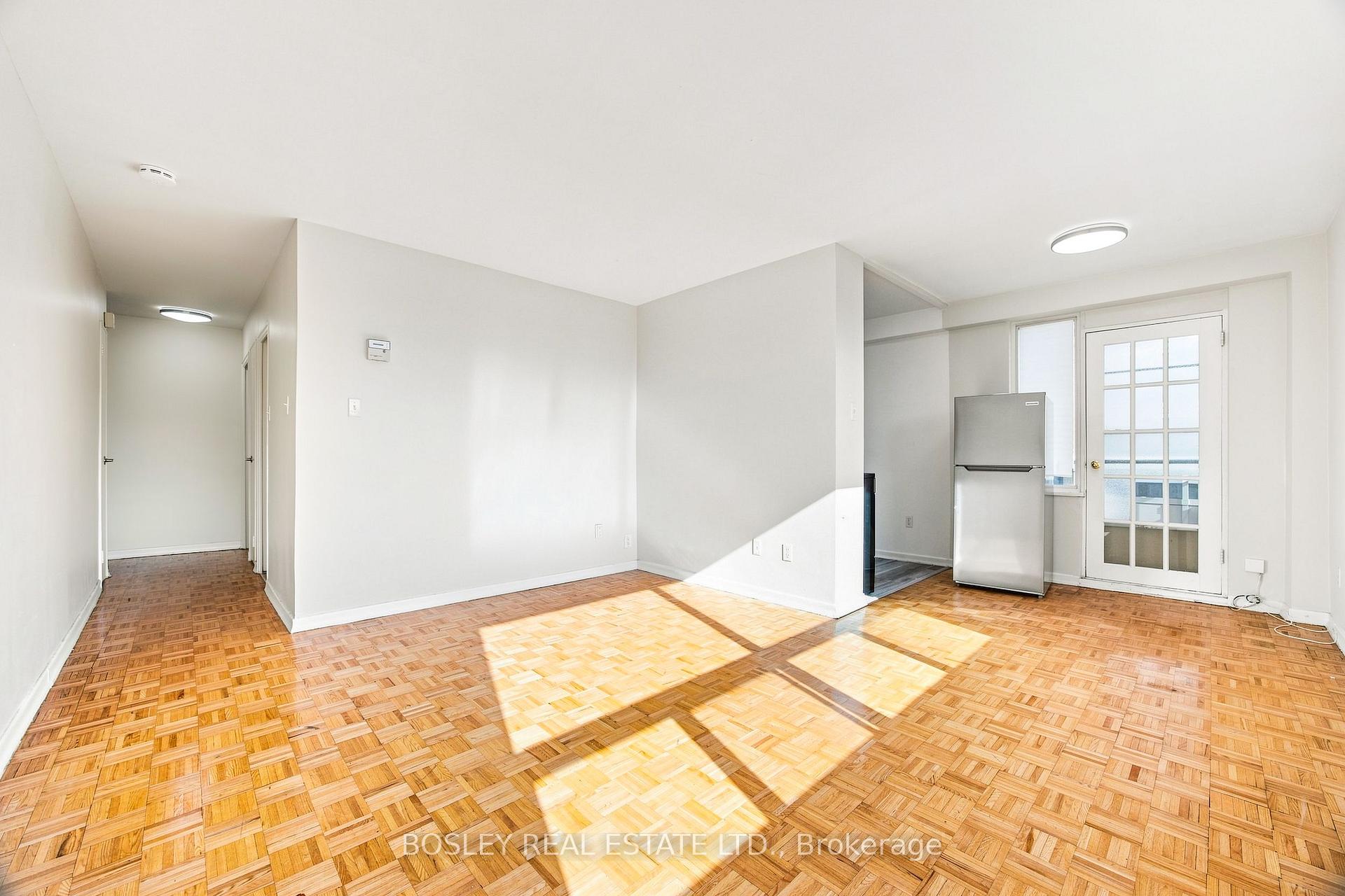 Photo 4 of Unit 310, 85 Lawton Boulevard, Toronto, Yonge-St. Clair — HOMEH