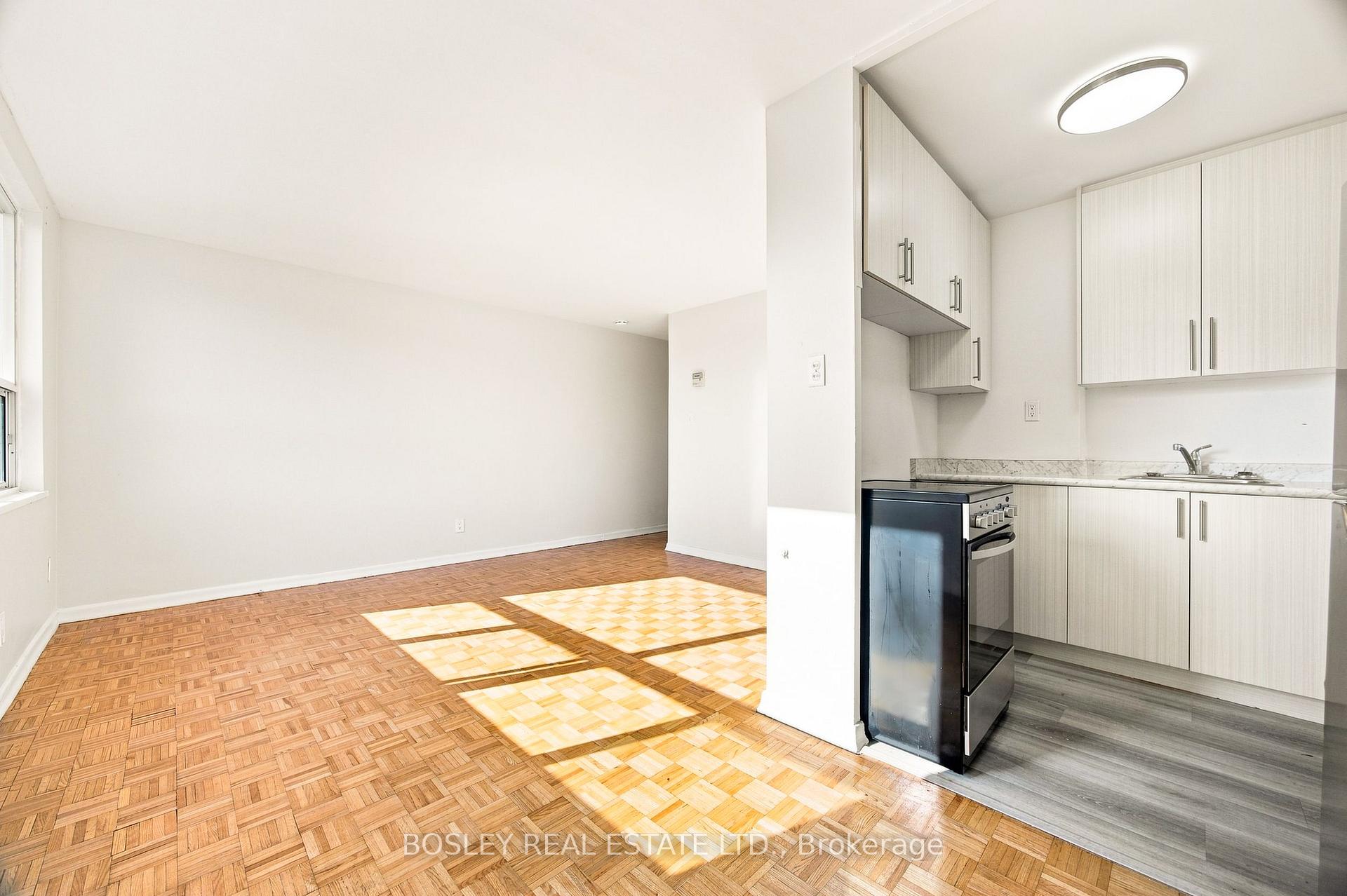 Photo 6 of Unit 310, 85 Lawton Boulevard, Toronto, Yonge-St. Clair — HOMEH