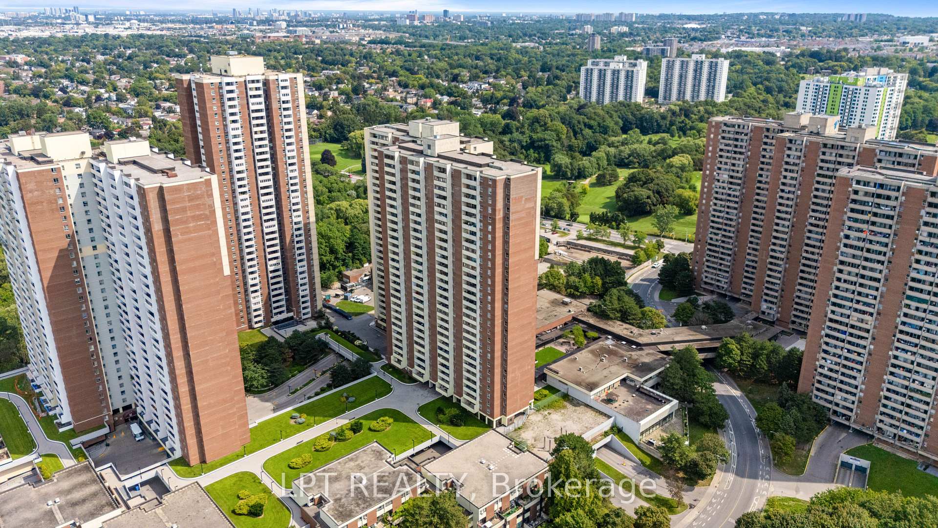 Photo of Unit 2811, 5 Massey Square