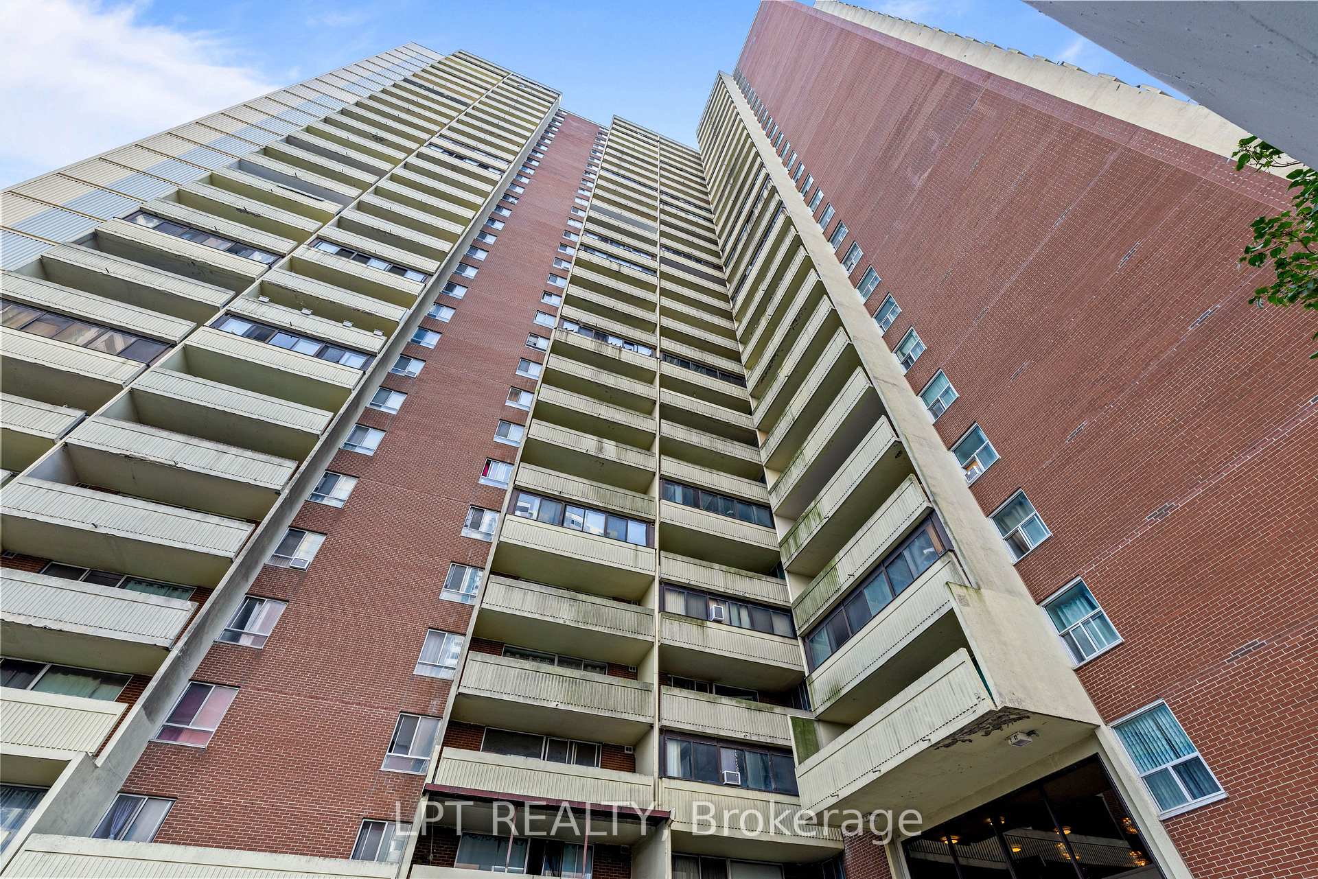 Photo 4 of Unit 2811, 5 Massey Square, Toronto, Crescent Town — HOMEH