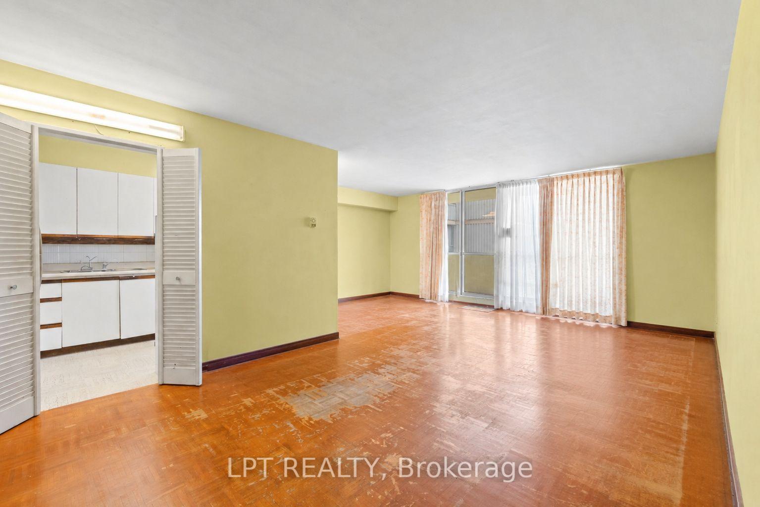 Photo 10 of Unit 2811, 5 Massey Square, Toronto, Crescent Town — HOMEH