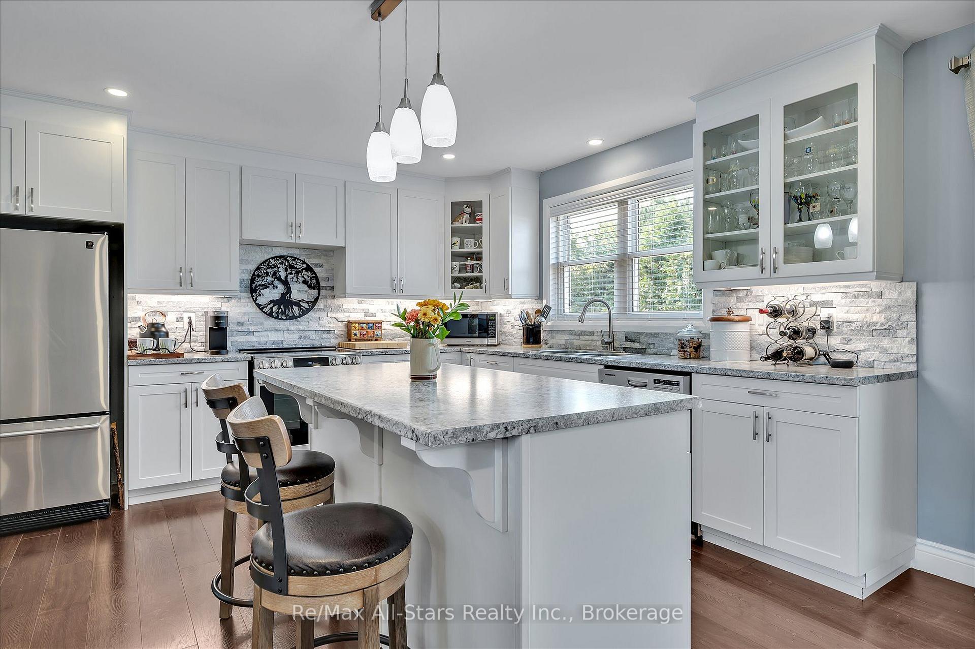 Photo 10 of 299 Barry Road, Madoc — HOMEH