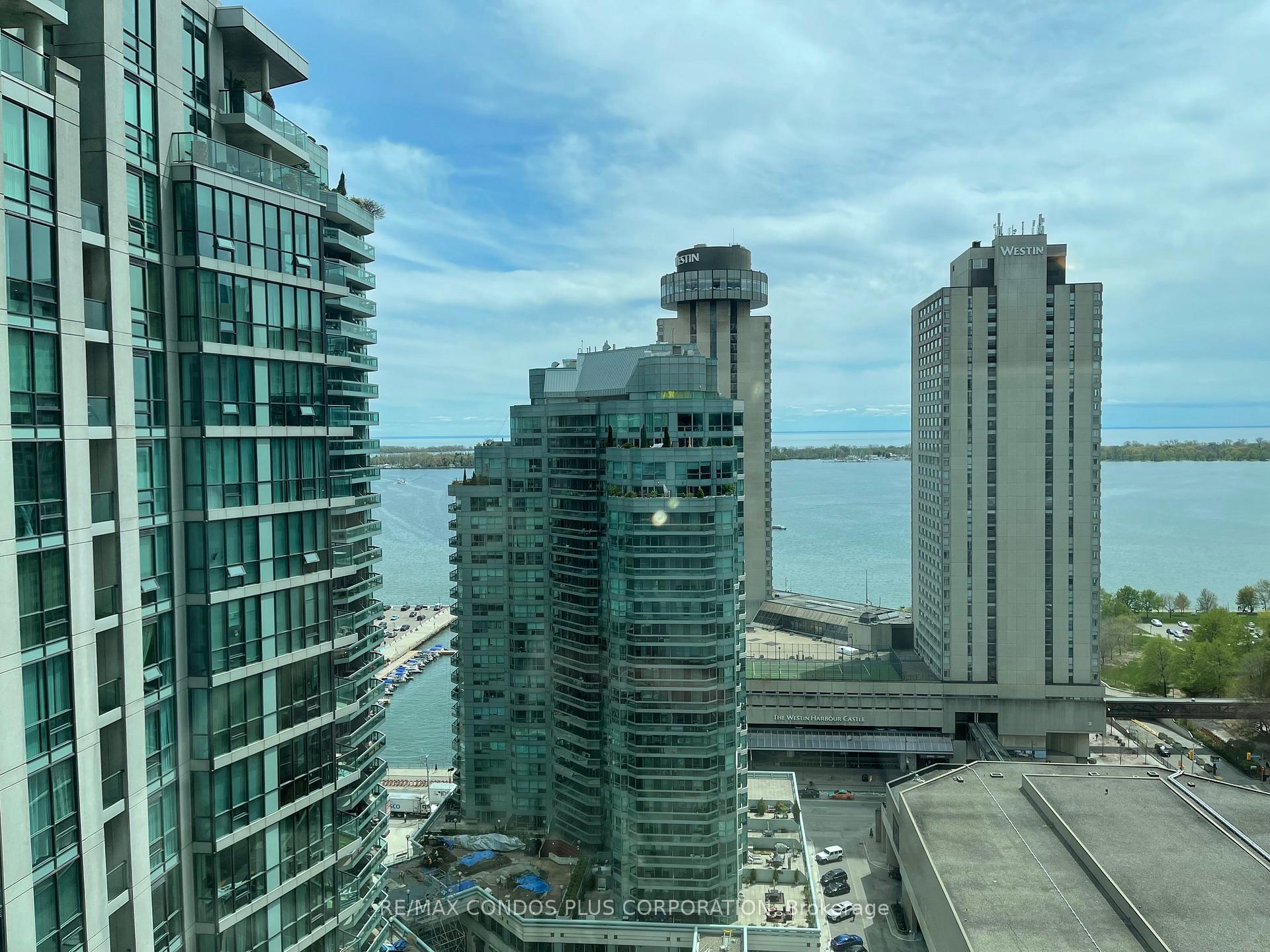Photo 12 of Unit 2408, 18 Harbour Street, Toronto, Waterfront Communities — HOMEH