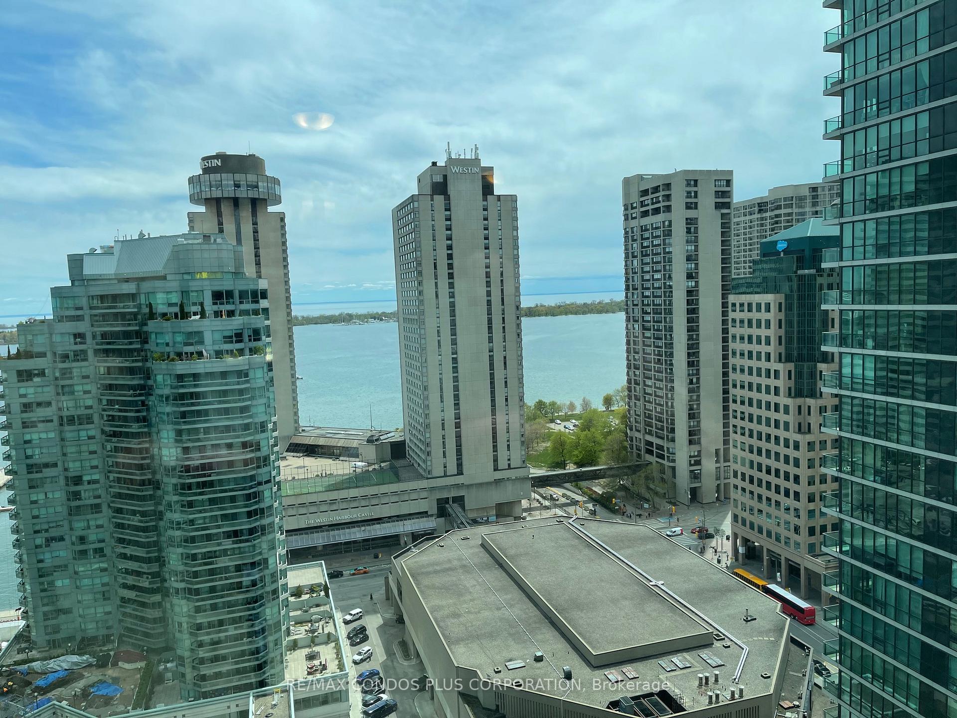 Photo 13 of Unit 2408, 18 Harbour Street, Toronto, Waterfront Communities — HOMEH
