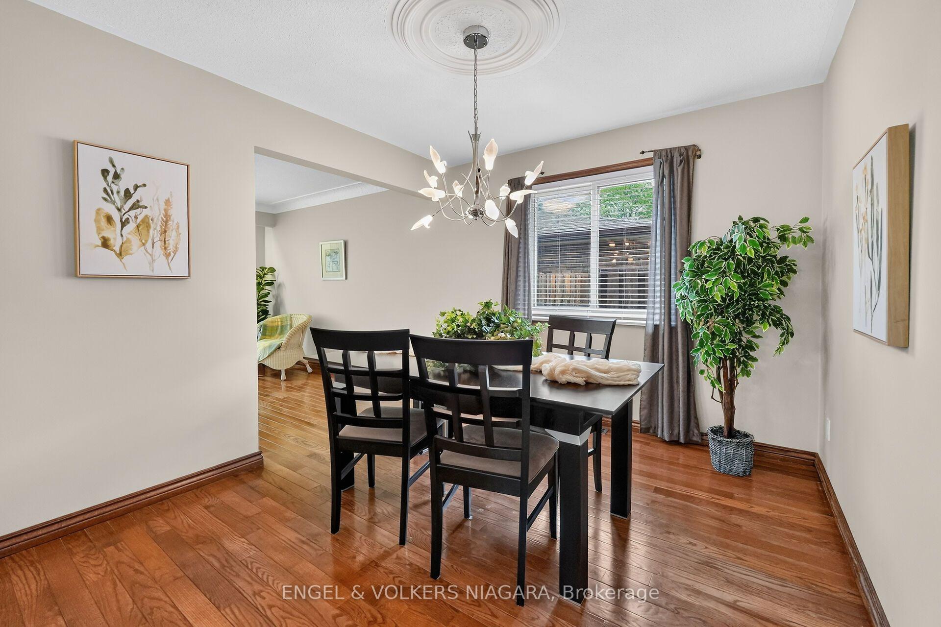 Photo 14 of 7380 Green Boughs Road, Niagara Falls, Casey — HOMEH
