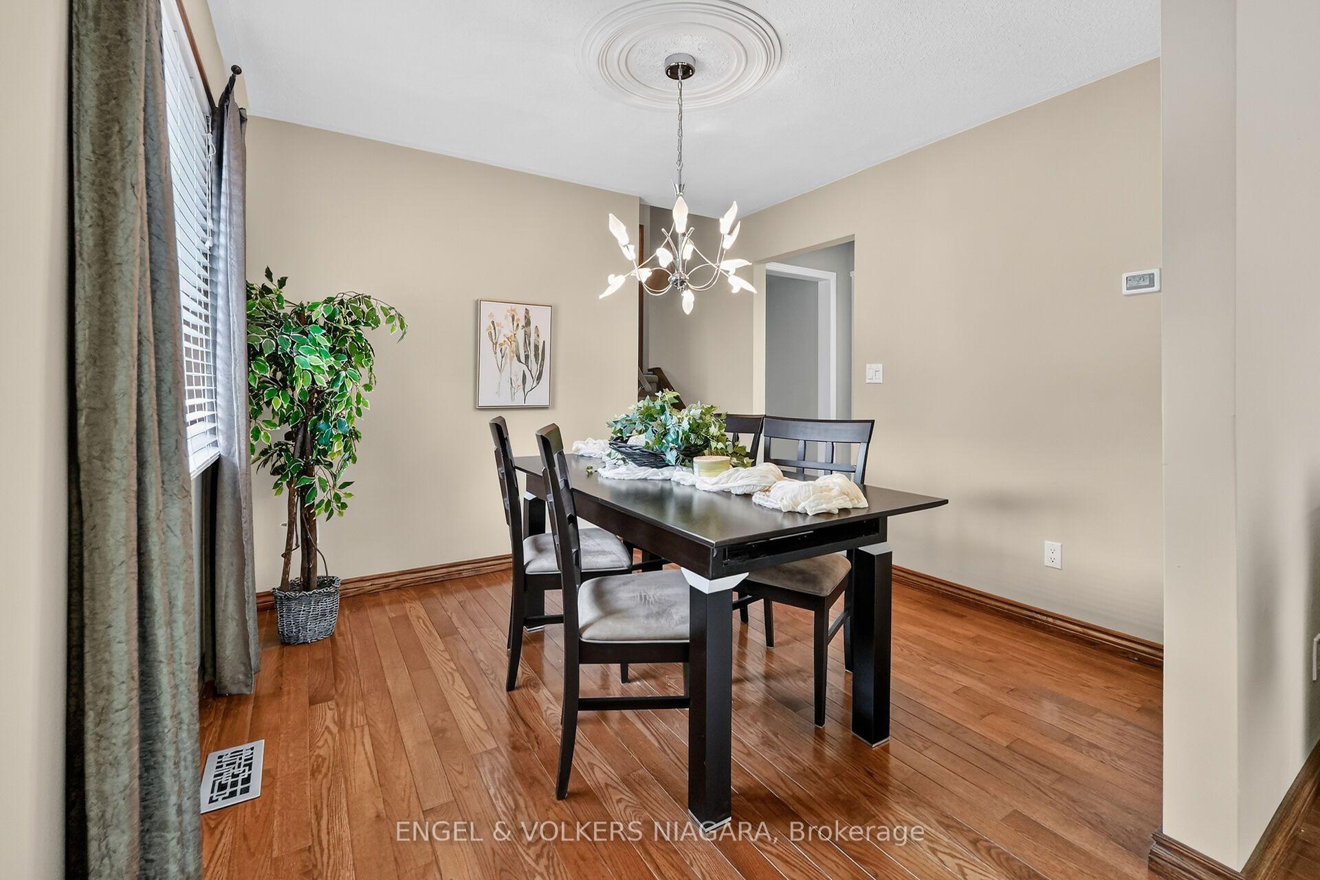 Photo 15 of 7380 Green Boughs Road, Niagara Falls, Casey — HOMEH
