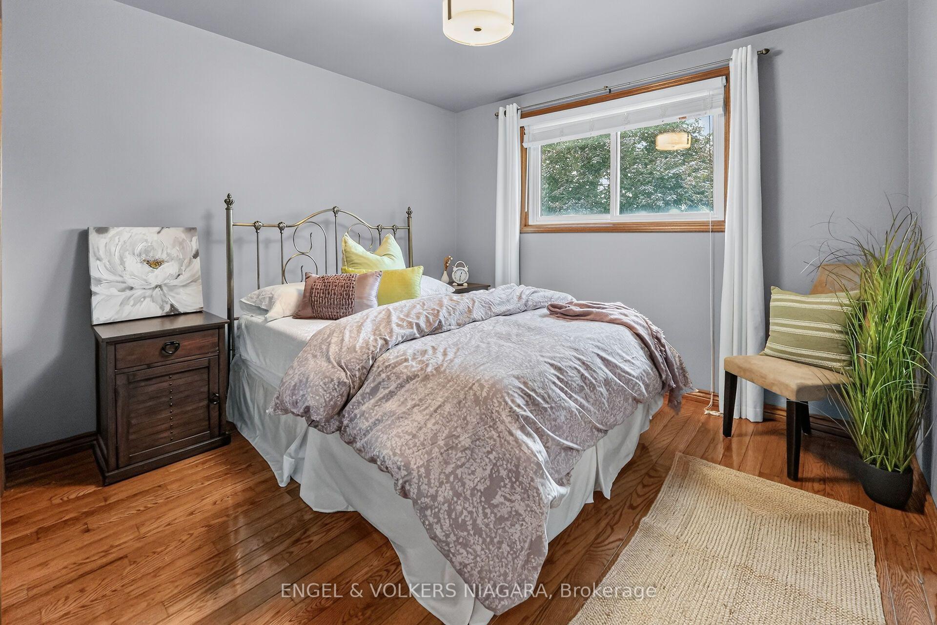 Photo 19 of 7380 Green Boughs Road, Niagara Falls, Casey — HOMEH