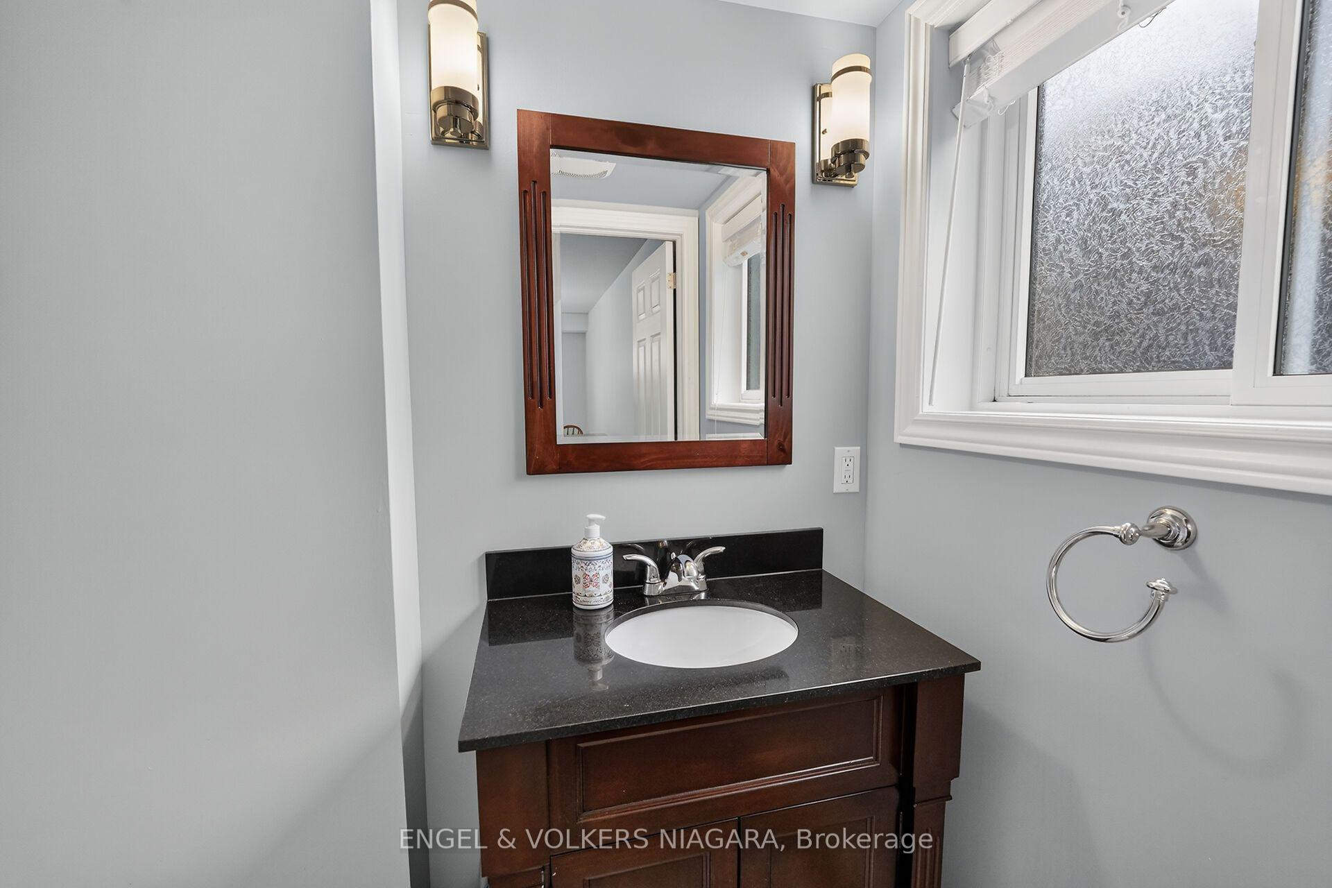 Photo 33 of 7380 Green Boughs Road, Niagara Falls, Casey — HOMEH