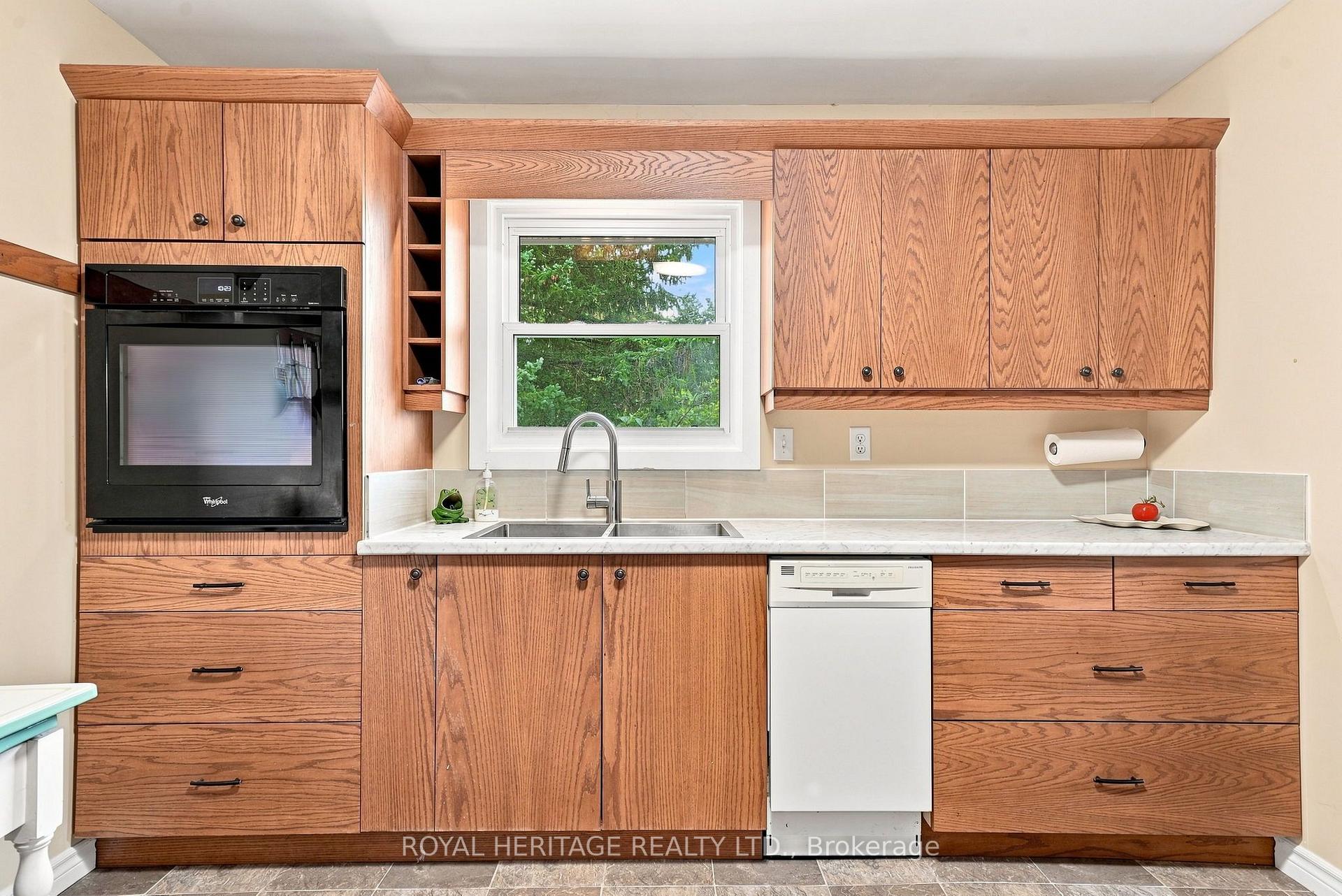 Photo 18 of 19A Park Street E, Cramahe, Colborne — HOMEH