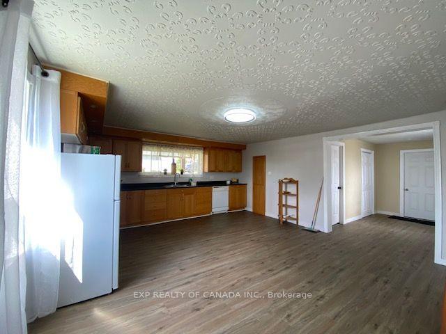 Photo 13 of 275 Sixth Street, Cochrane — HOMEH