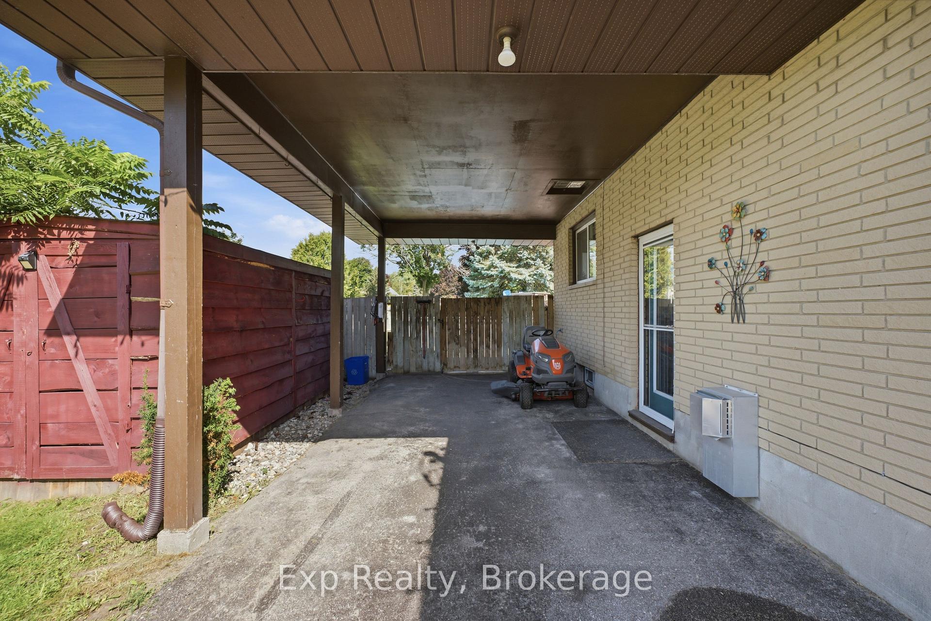 Photo 4 of 18 Railway Street, Brighton — HOMEH