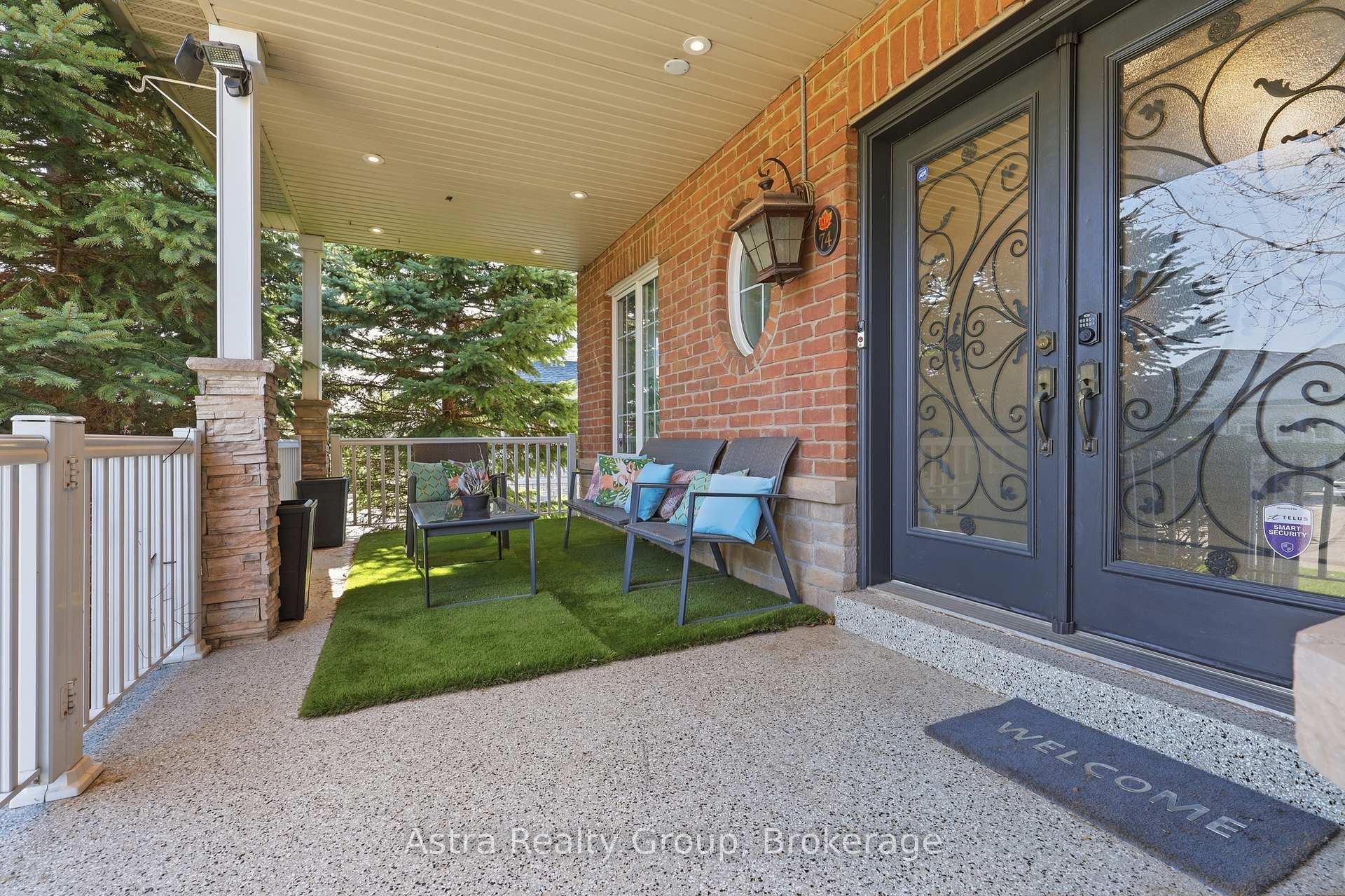 Photo 4 of 74 Kootenay Ridge, Vaughan, Rural Vaughan — HOMEH