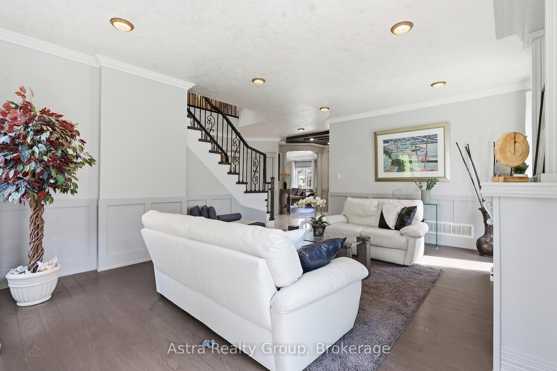 Photo 13 of 74 Kootenay Ridge, Vaughan, Rural Vaughan — HOMEH