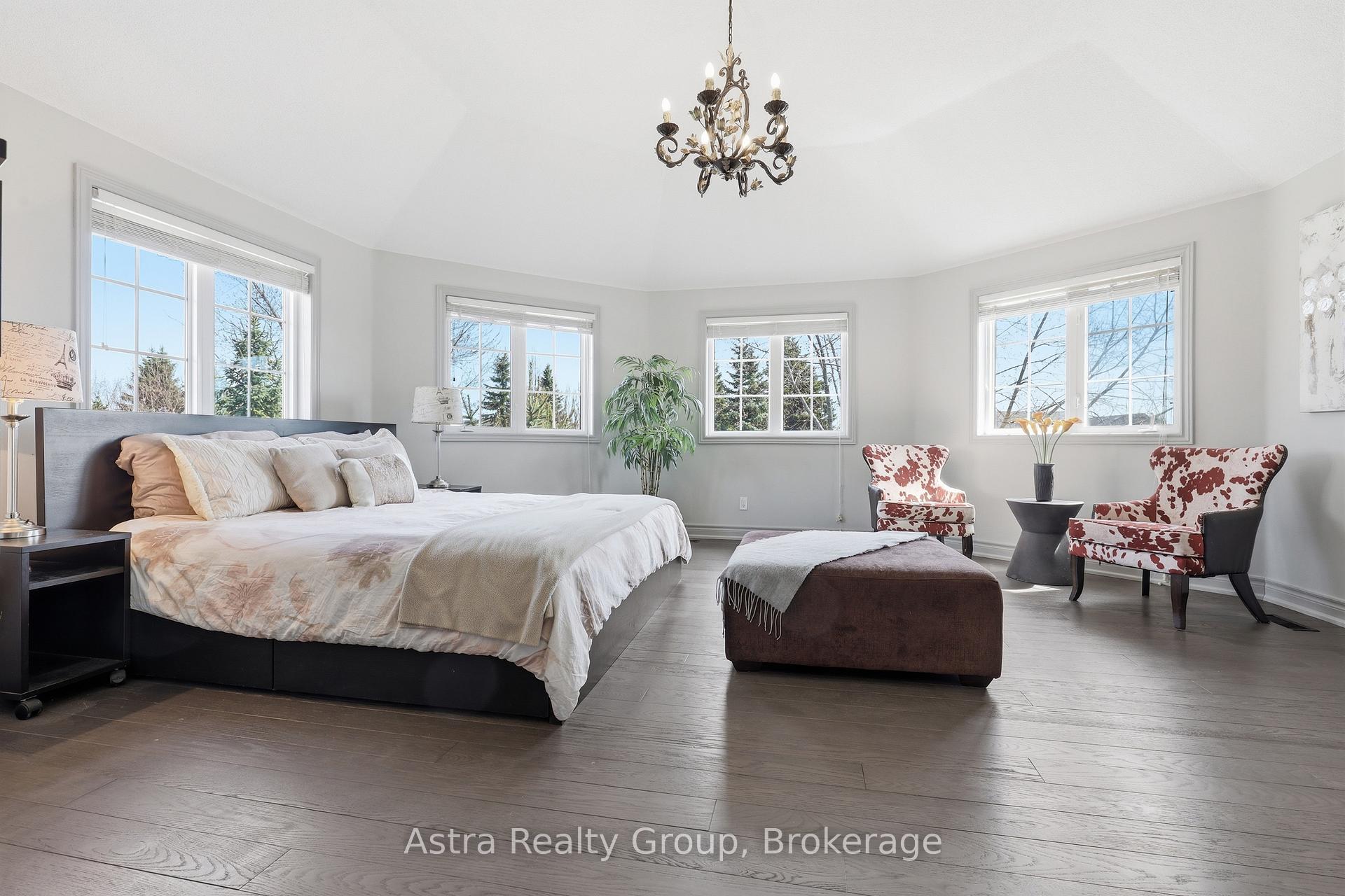 Photo 24 of 74 Kootenay Ridge, Vaughan, Rural Vaughan — HOMEH