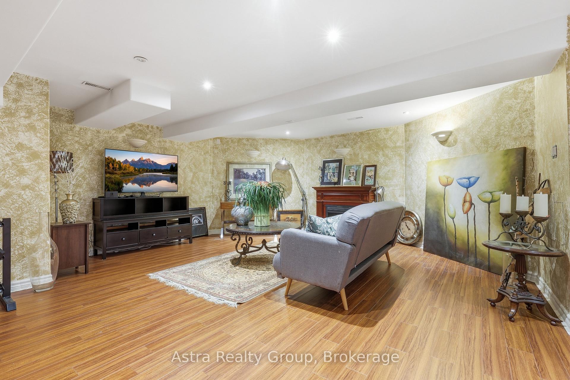 Photo 36 of 74 Kootenay Ridge, Vaughan, Rural Vaughan — HOMEH