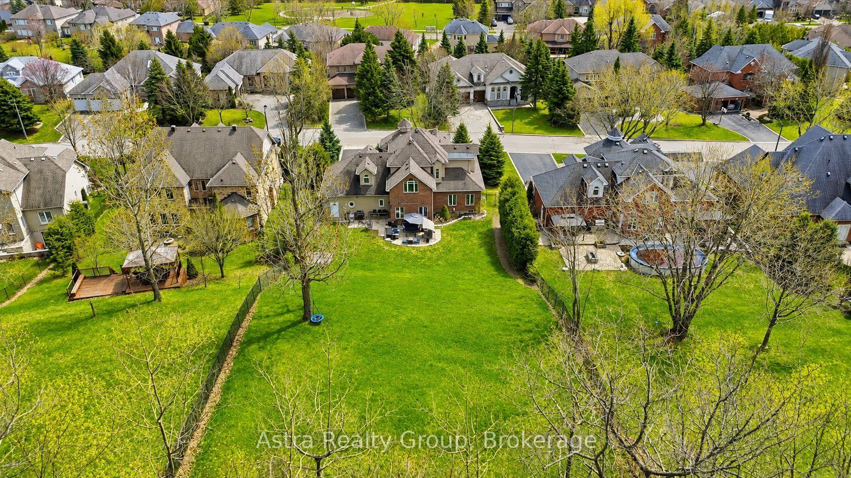 Photo 42 of 74 Kootenay Ridge, Vaughan, Rural Vaughan — HOMEH