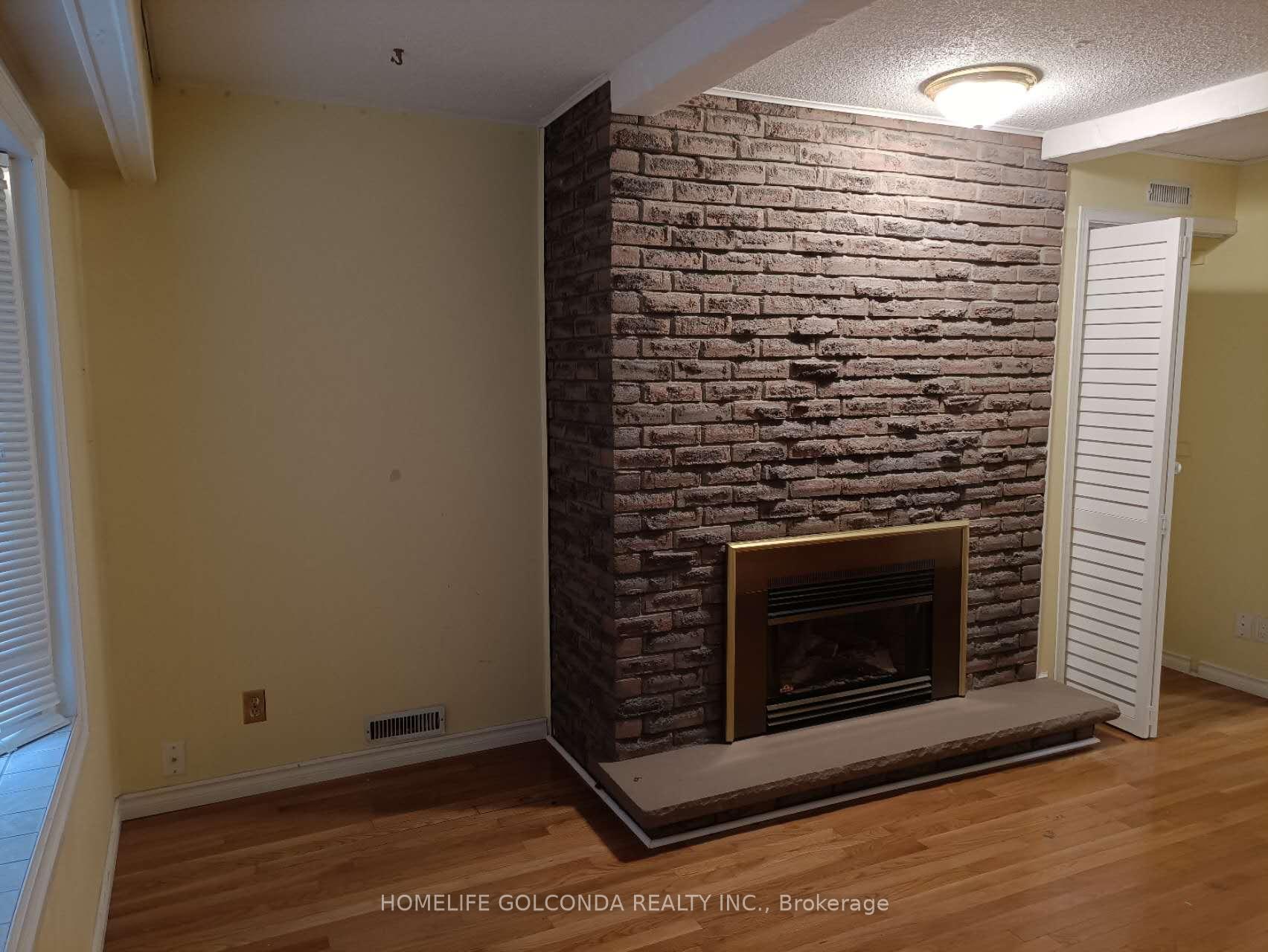 Photo 4 of 2475 Council Ring Road, Mississauga, Erin Mills — HOMEH