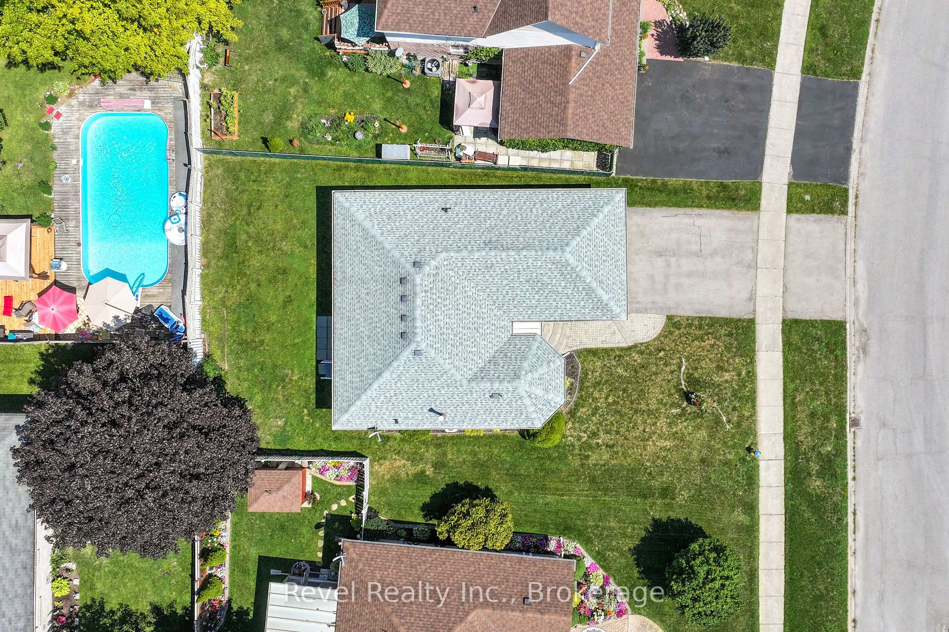 Photo 4 of 164 Elgin Street, Kawartha Lakes, Lindsay — HOMEH