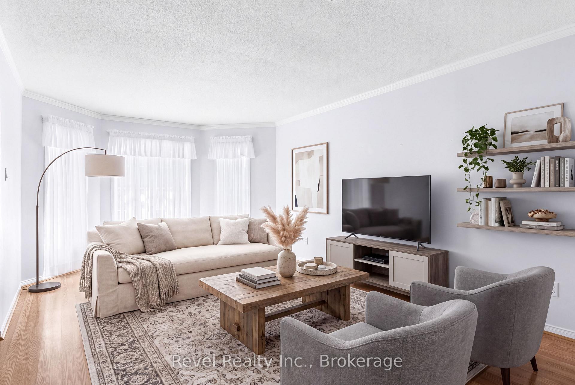 Photo 5 of 164 Elgin Street, Kawartha Lakes, Lindsay — HOMEH