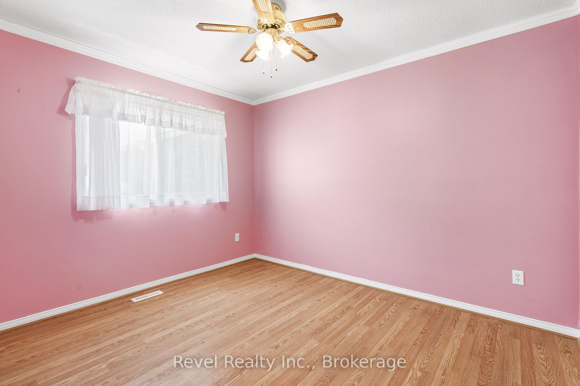 Photo 19 of 164 Elgin Street, Kawartha Lakes, Lindsay — HOMEH