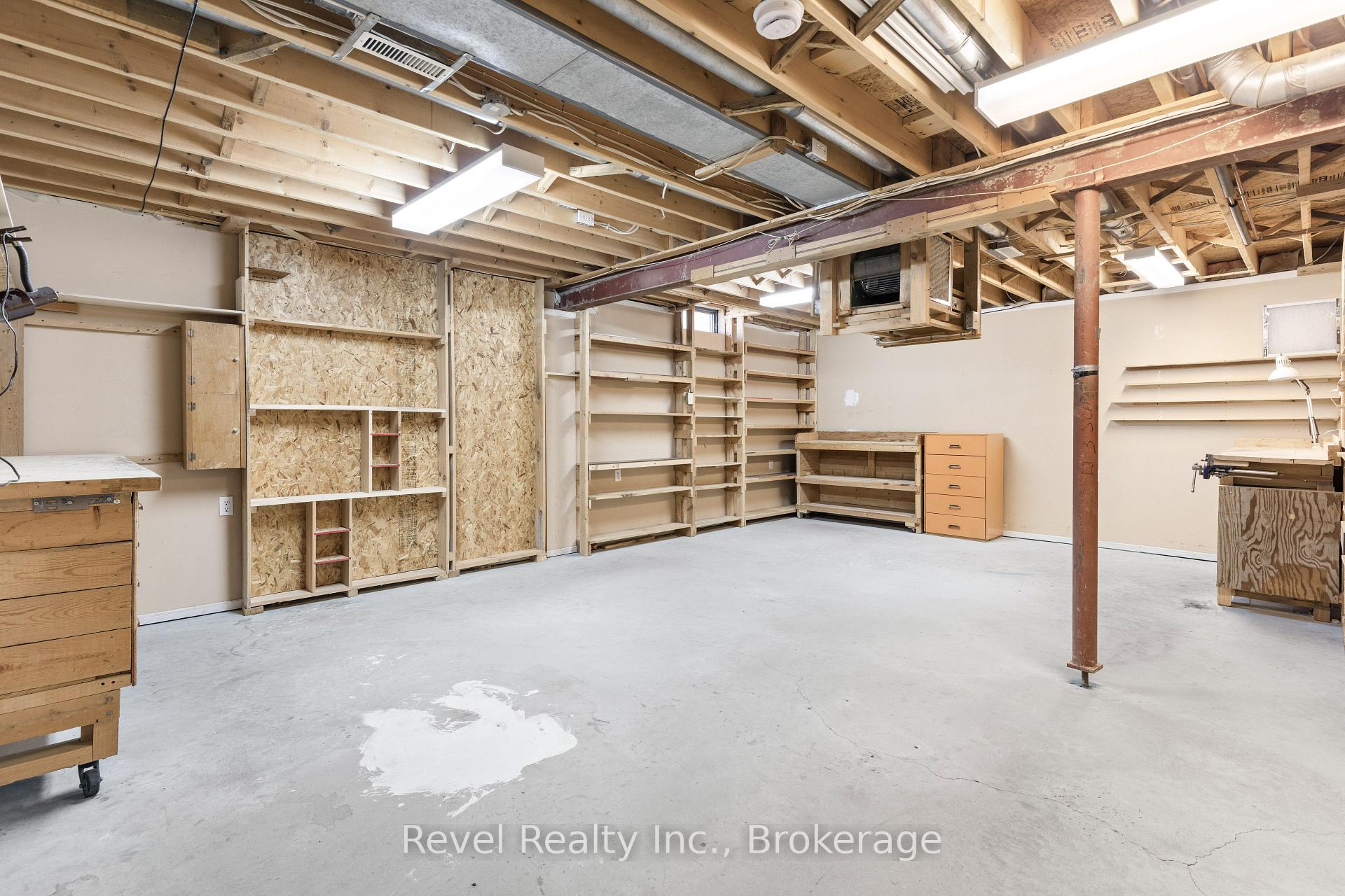 Photo 23 of 164 Elgin Street, Kawartha Lakes, Lindsay — HOMEH